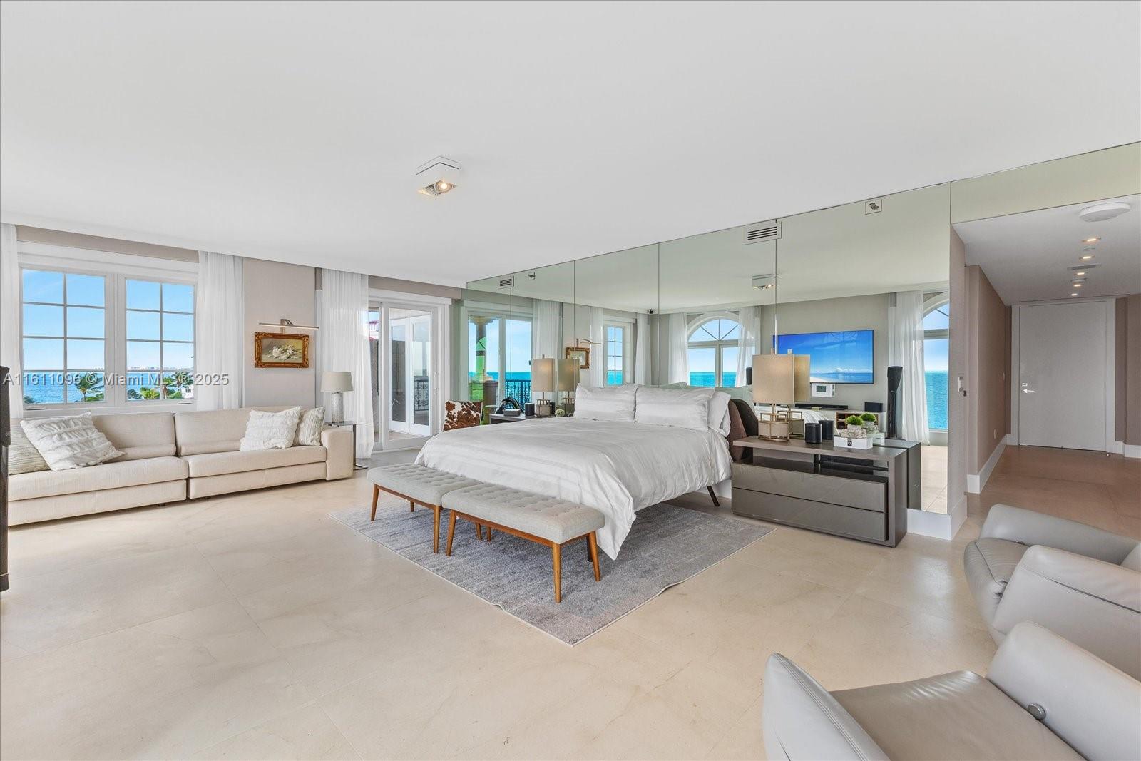 OCEANSIDE @ FISHER ISL CO - Residential