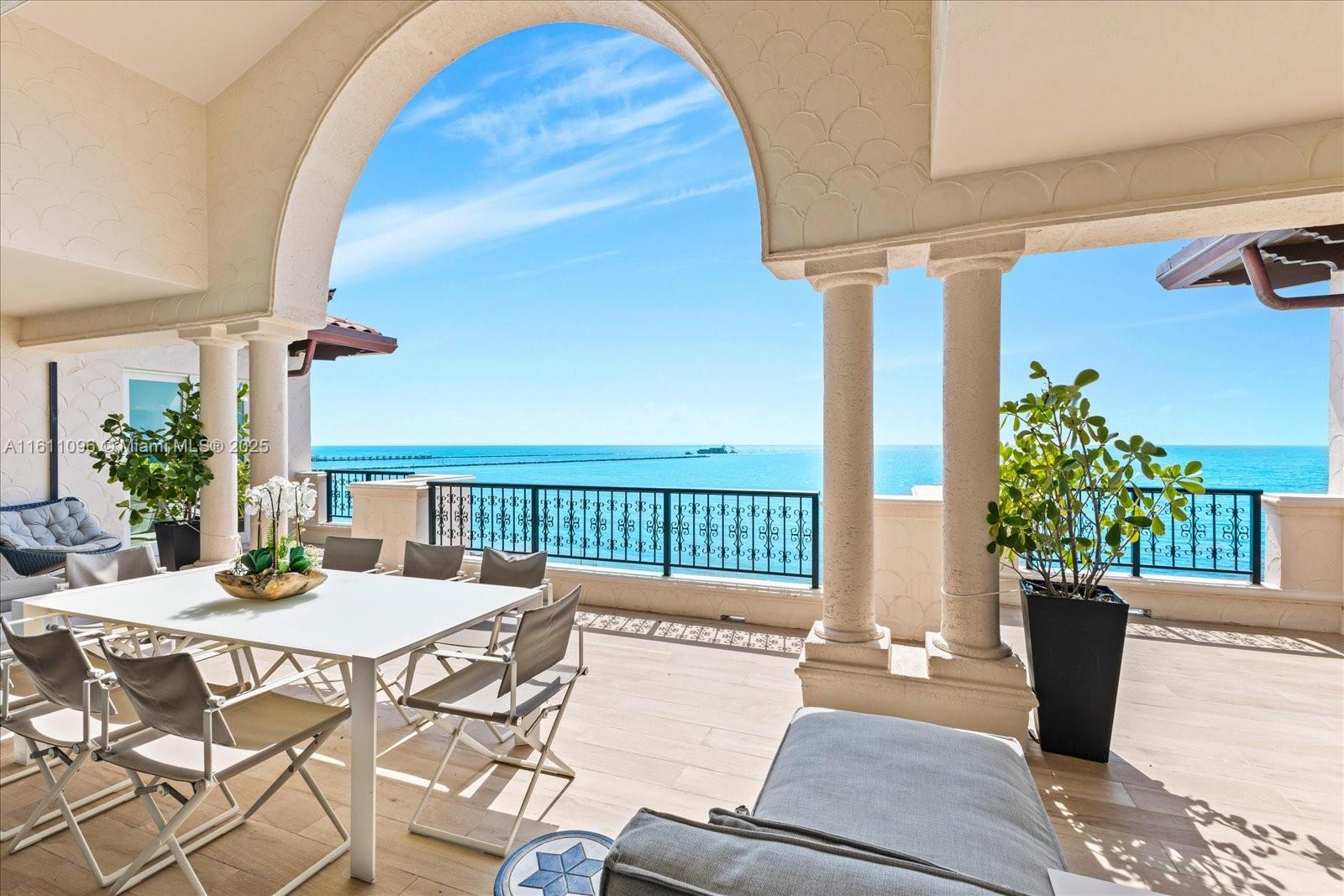 OCEANSIDE @ FISHER ISL CO - Residential