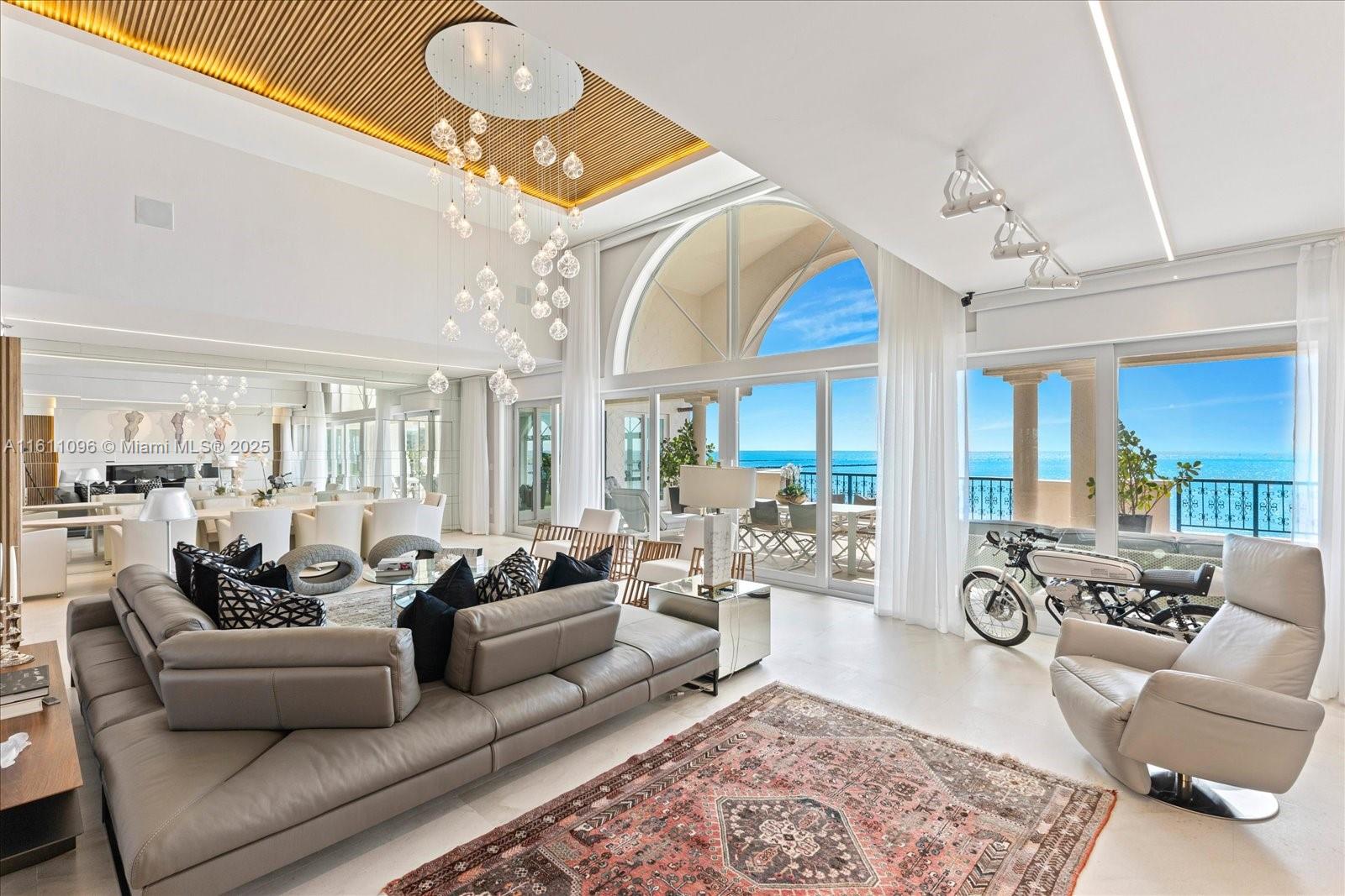 OCEANSIDE @ FISHER ISL CO - Residential