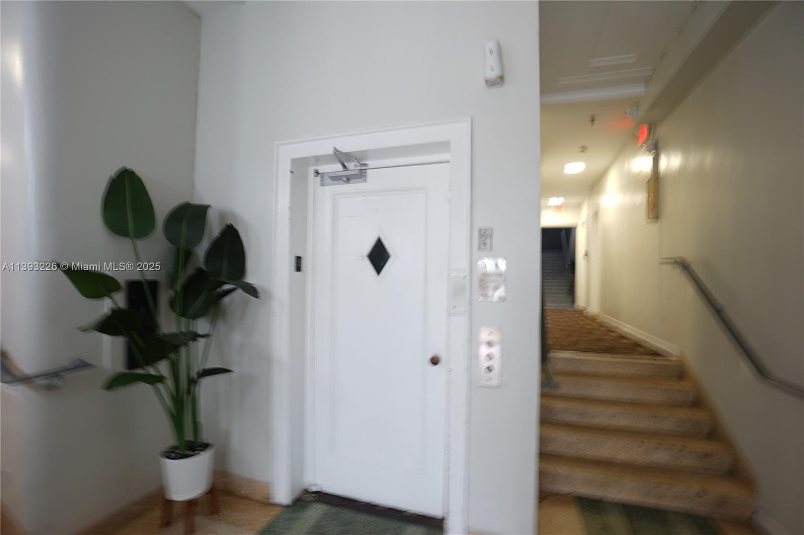 RIVERVIEW VILLAS CONDO - Residential