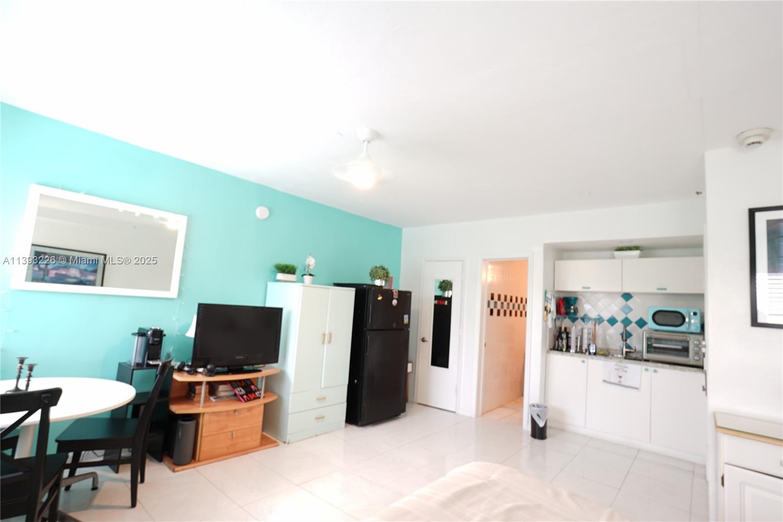 RIVERVIEW VILLAS CONDO - Residential