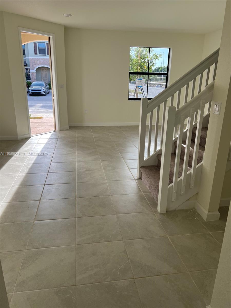 AQUABELLA NORTH - Residential