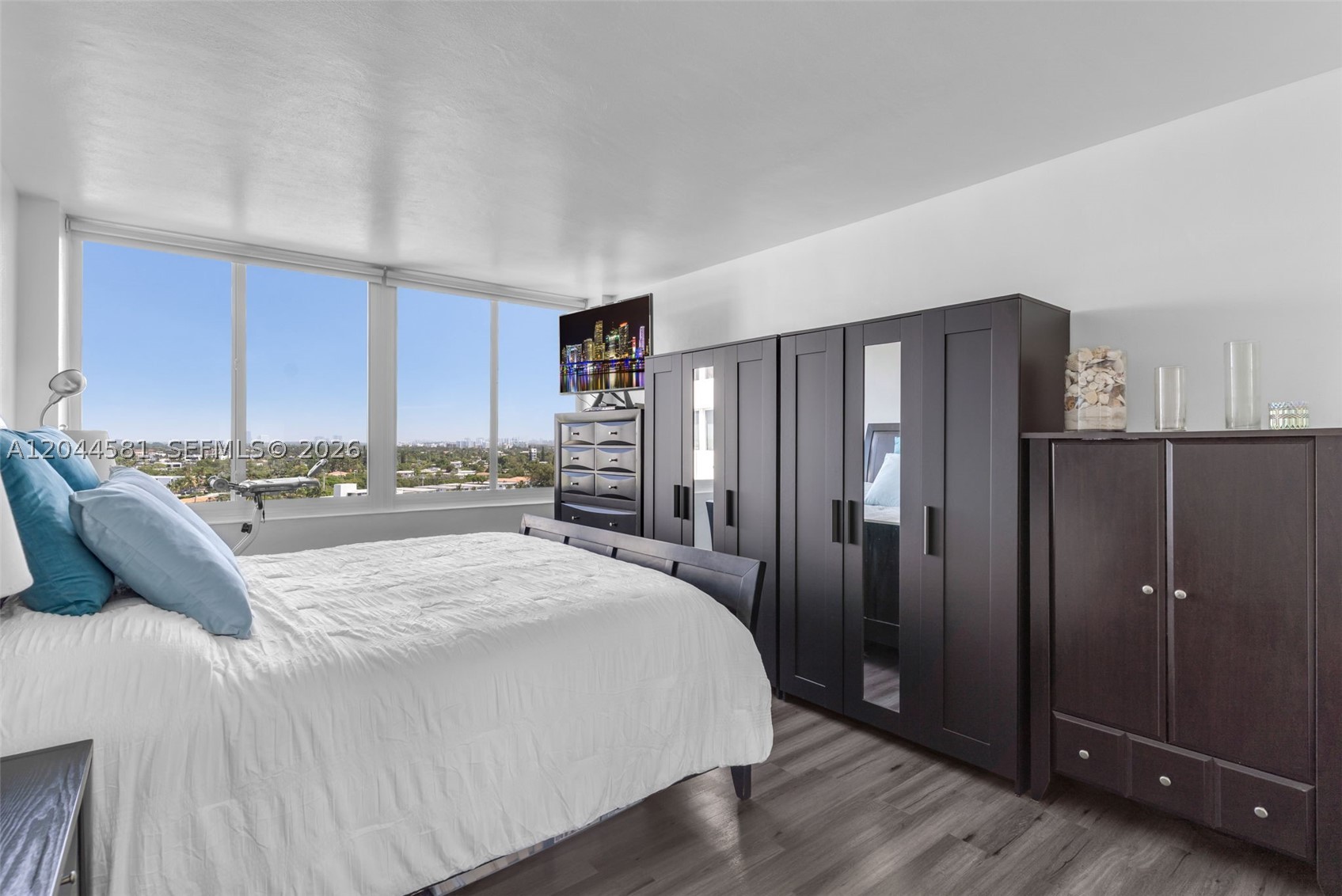 PARKVIEW POINT CONDO - Residential