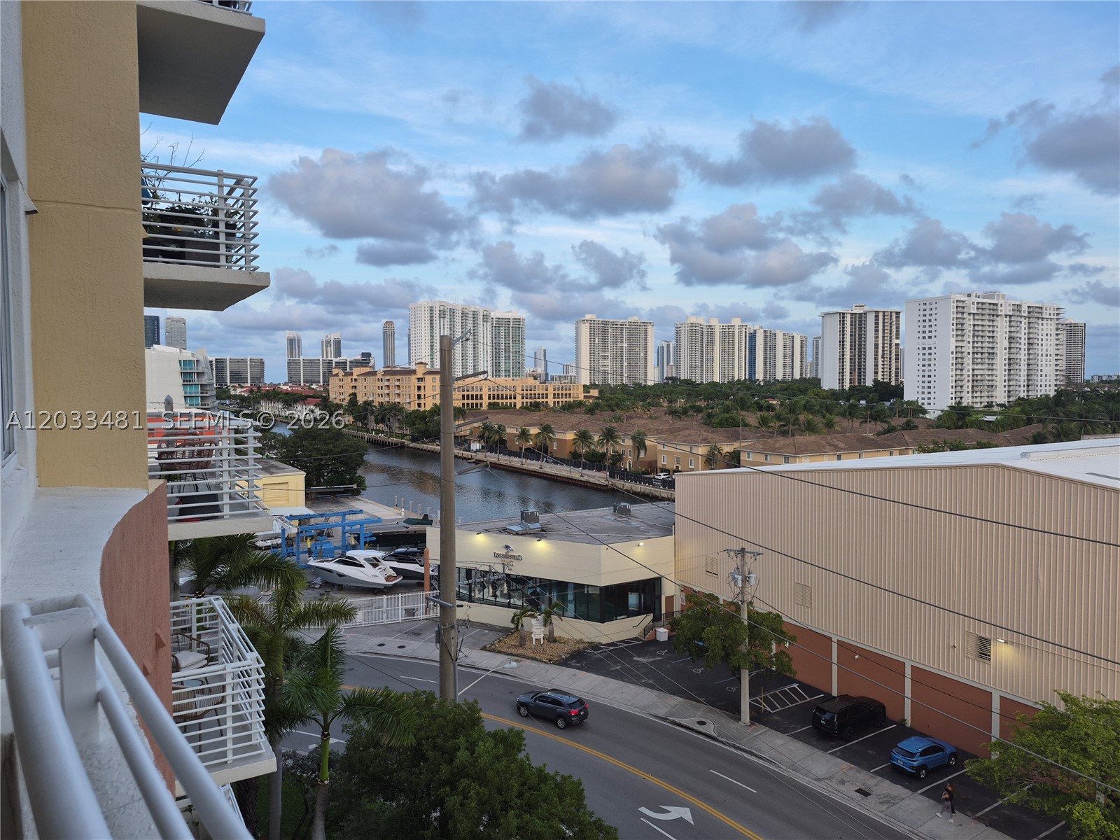 VENTURE AT AVENTURA EAST - Residential