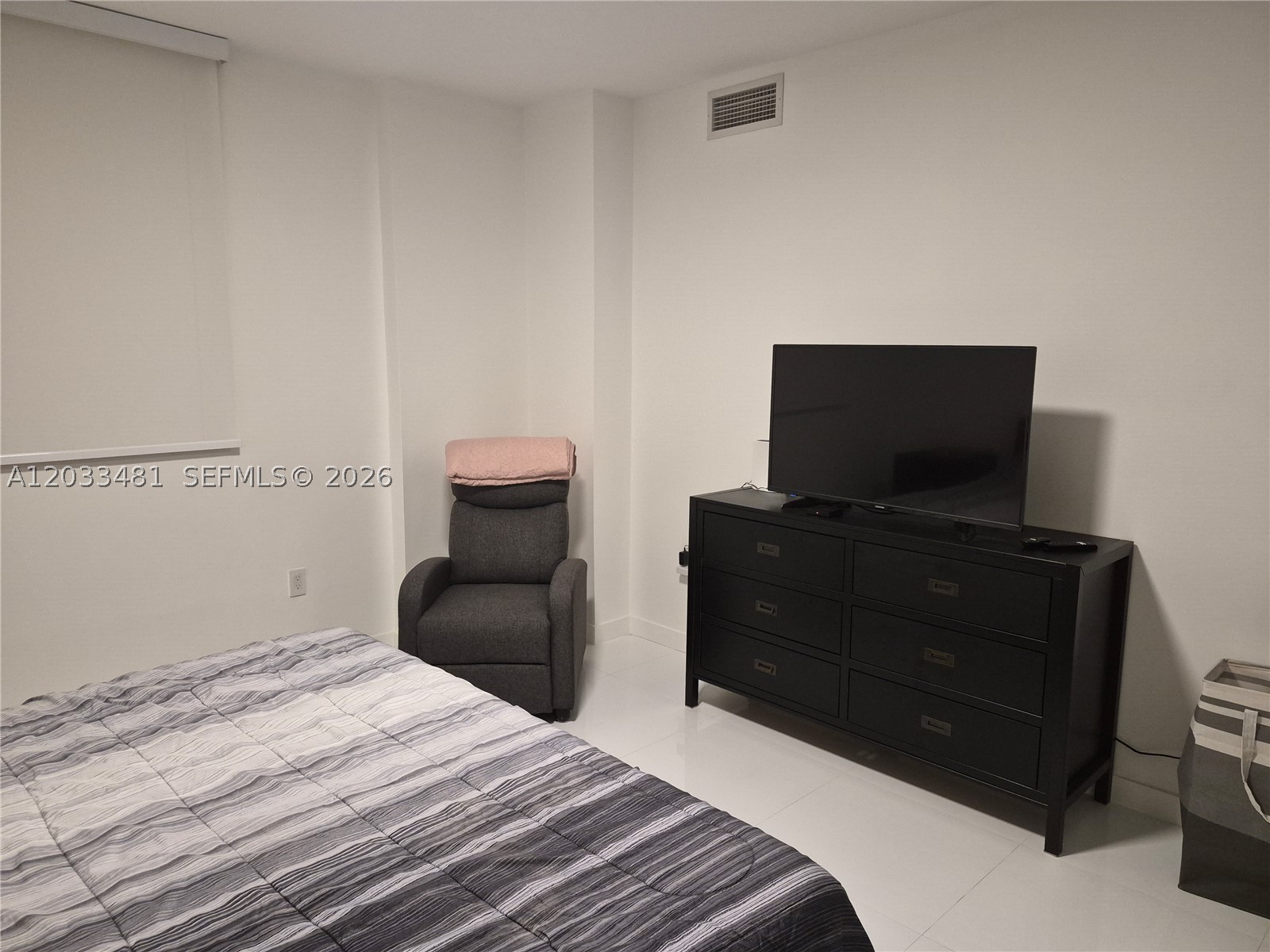 VENTURE AT AVENTURA EAST - Residential