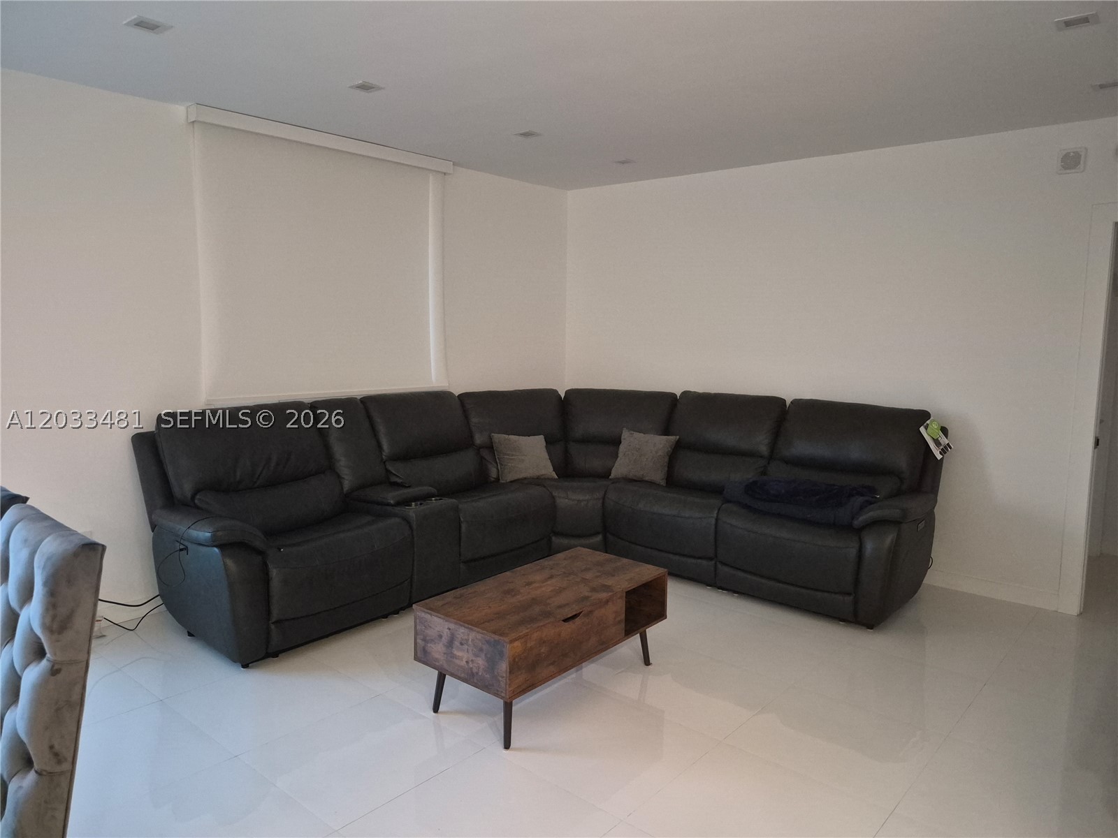 VENTURE AT AVENTURA EAST - Residential