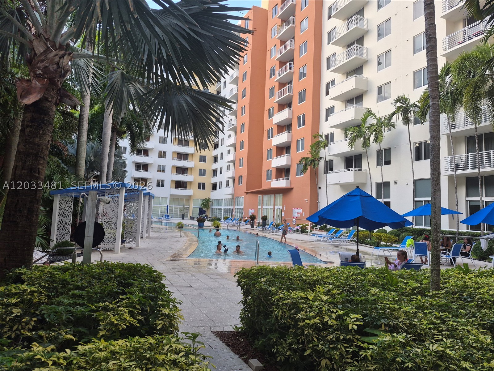 VENTURE AT AVENTURA EAST - Residential