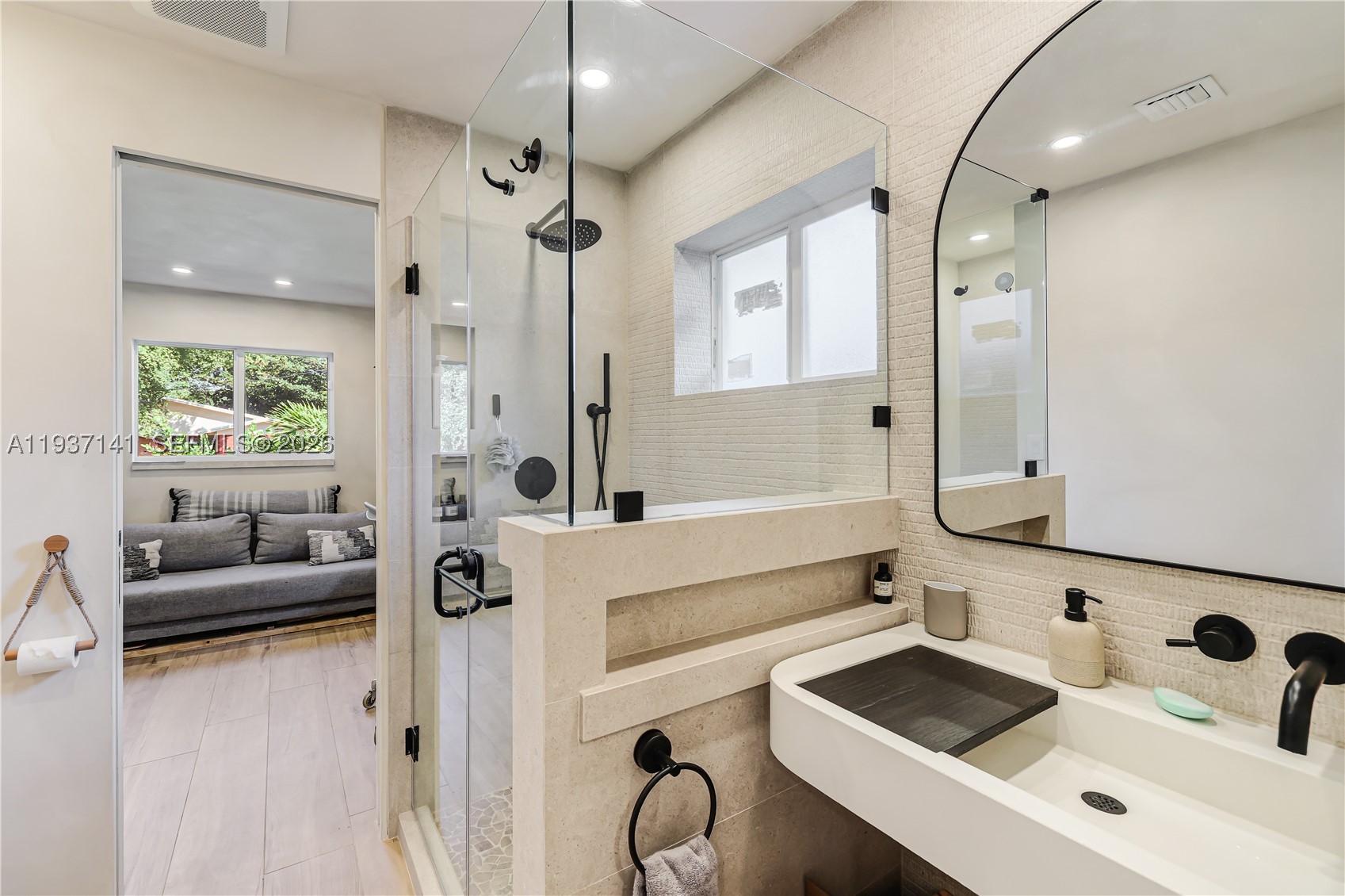 COLUMBIA PARK CORR PL - Residential