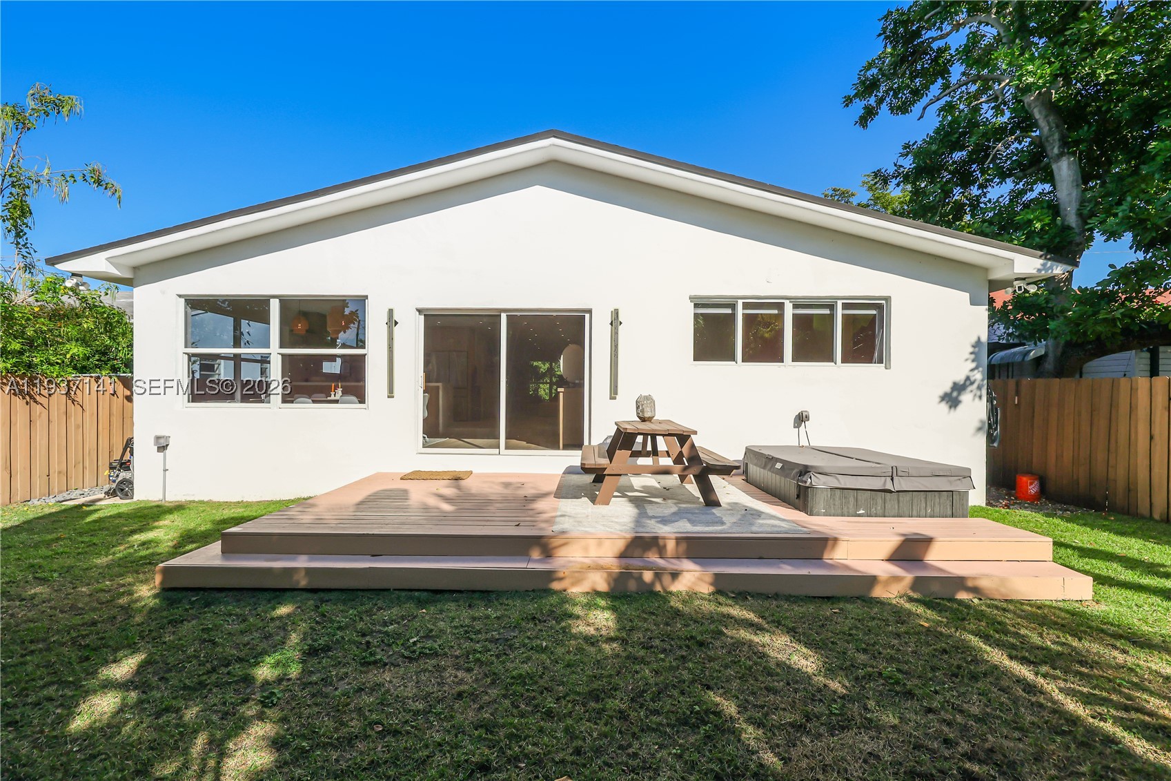 COLUMBIA PARK CORR PL - Residential