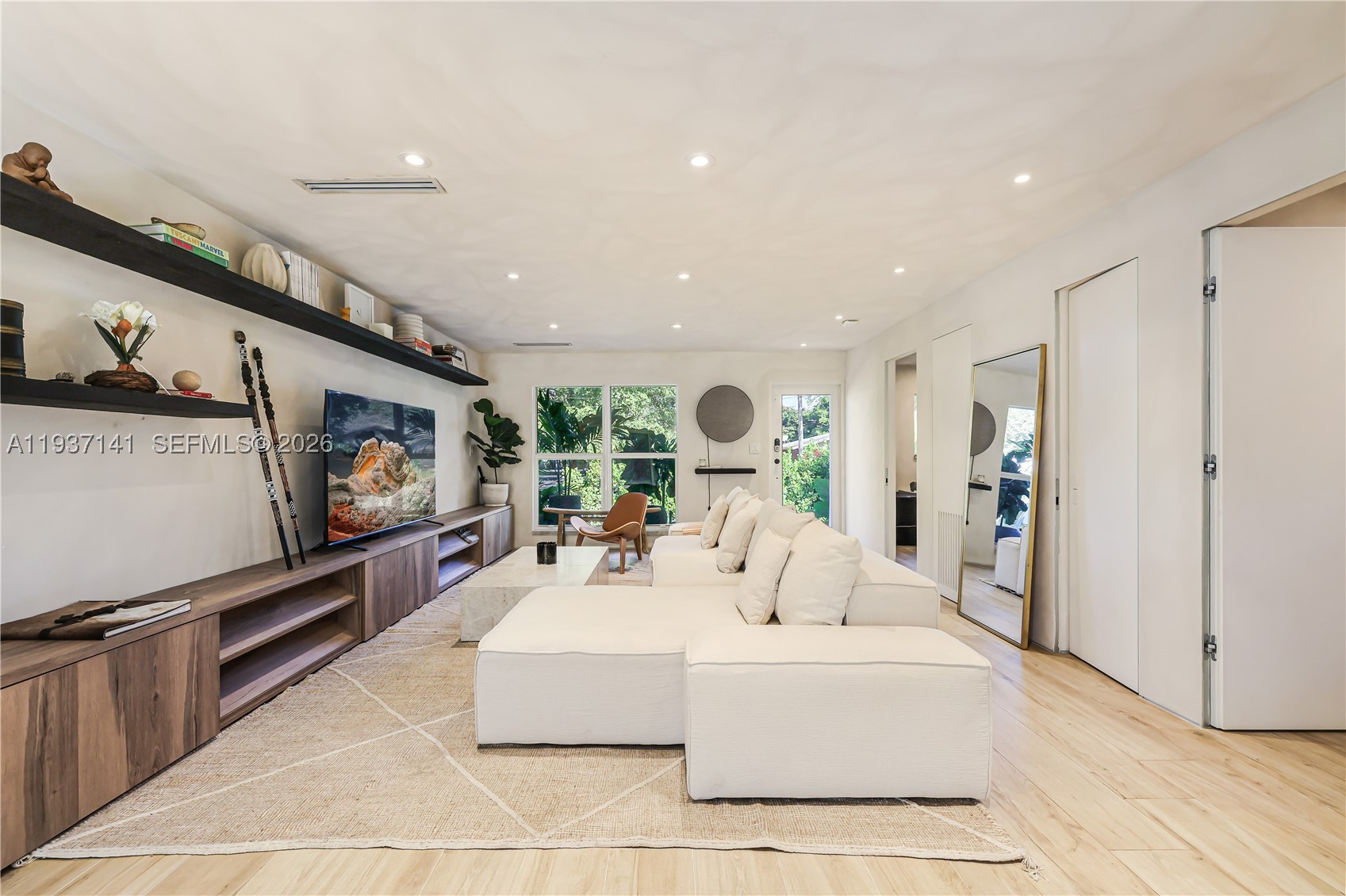 COLUMBIA PARK CORR PL - Residential