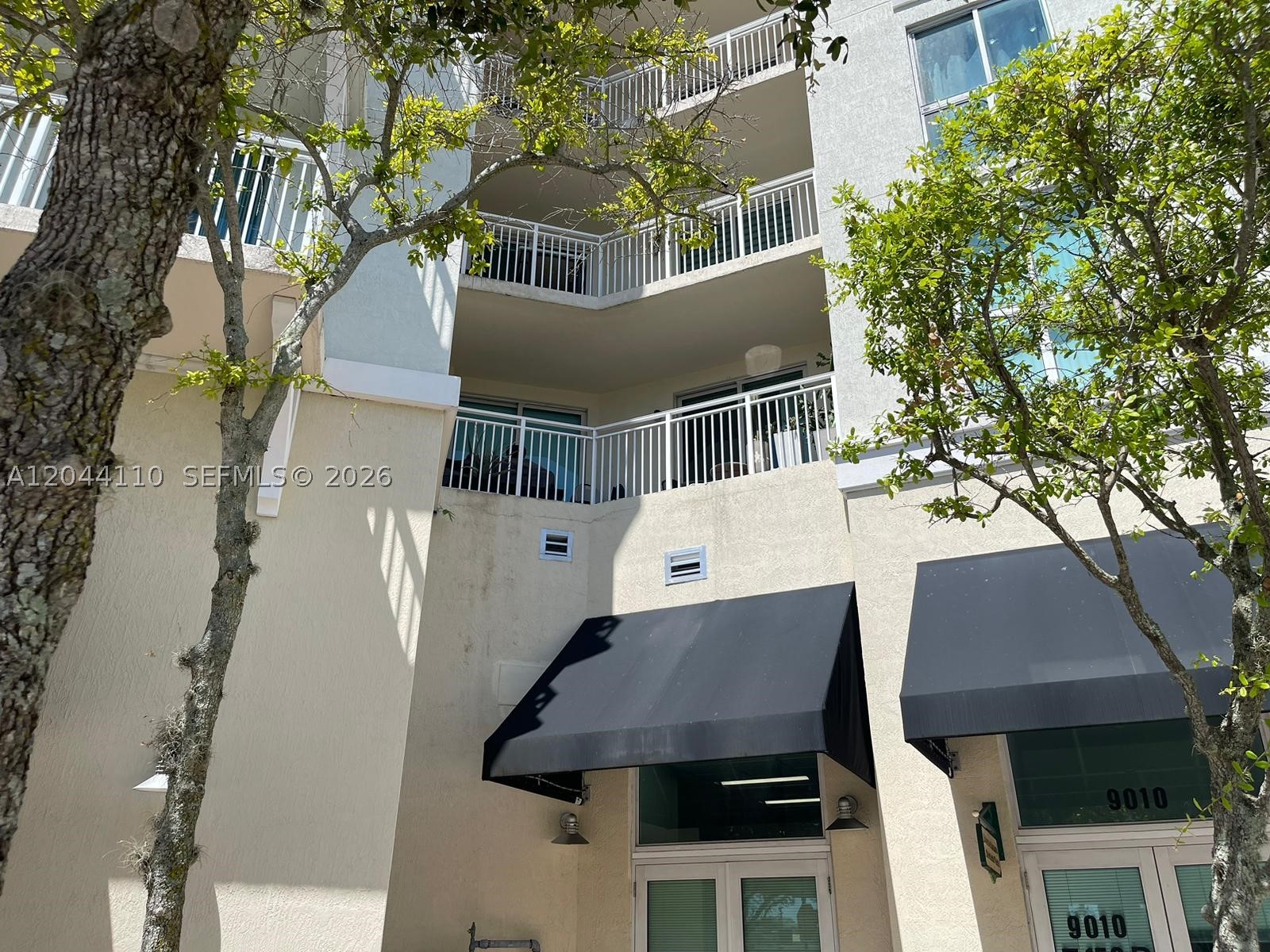 CONDO No. 5 - Residential Lease