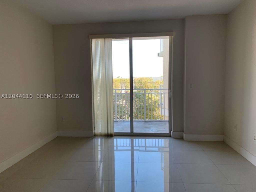 CONDO No. 5 - Residential Lease