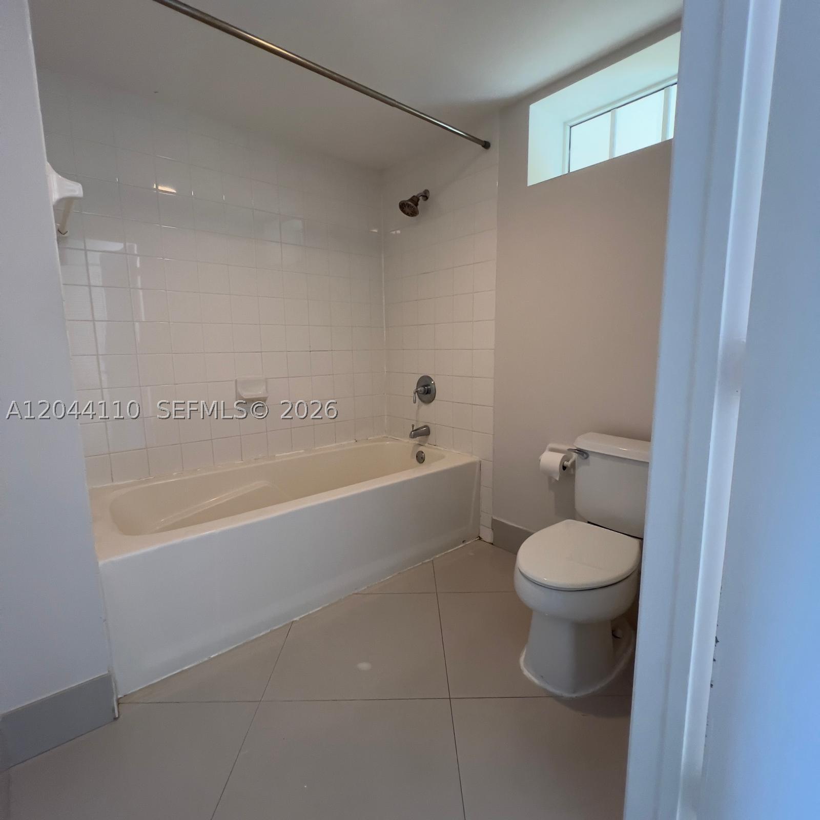 CONDO No. 5 - Residential Lease