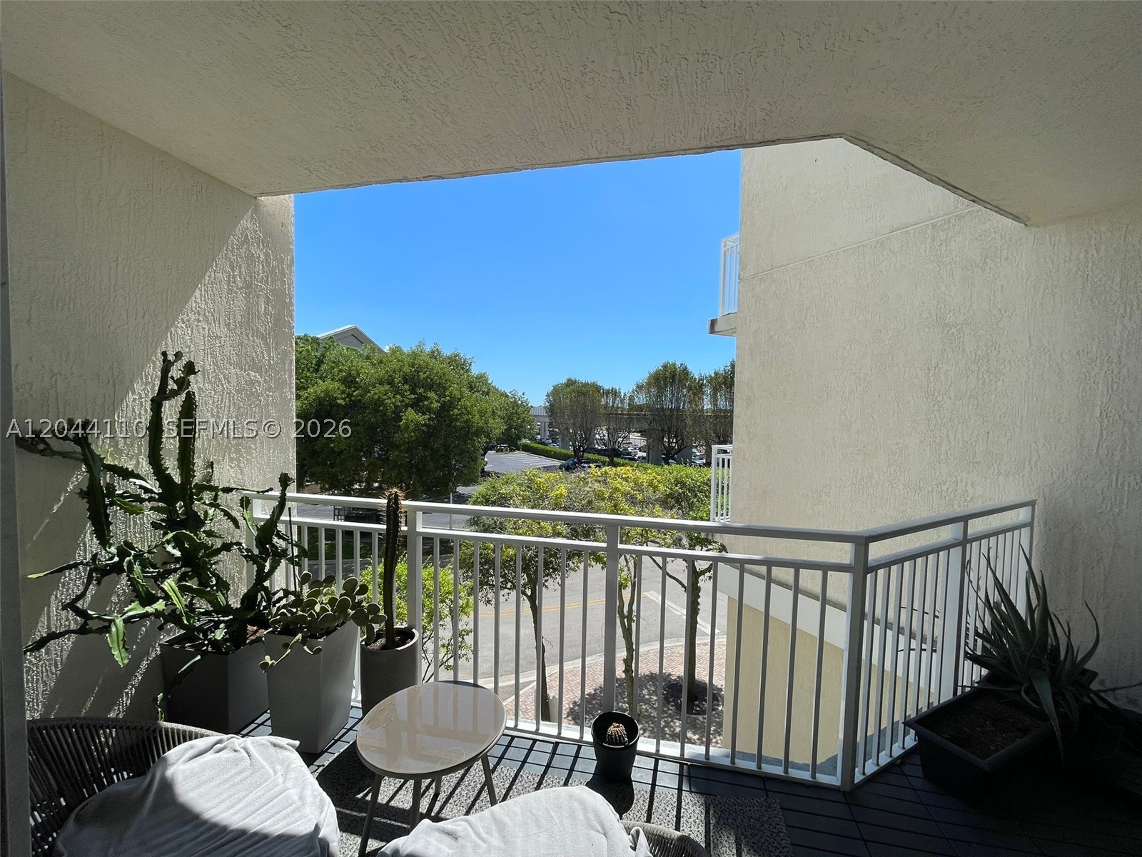 CONDO No. 5 - Residential Lease