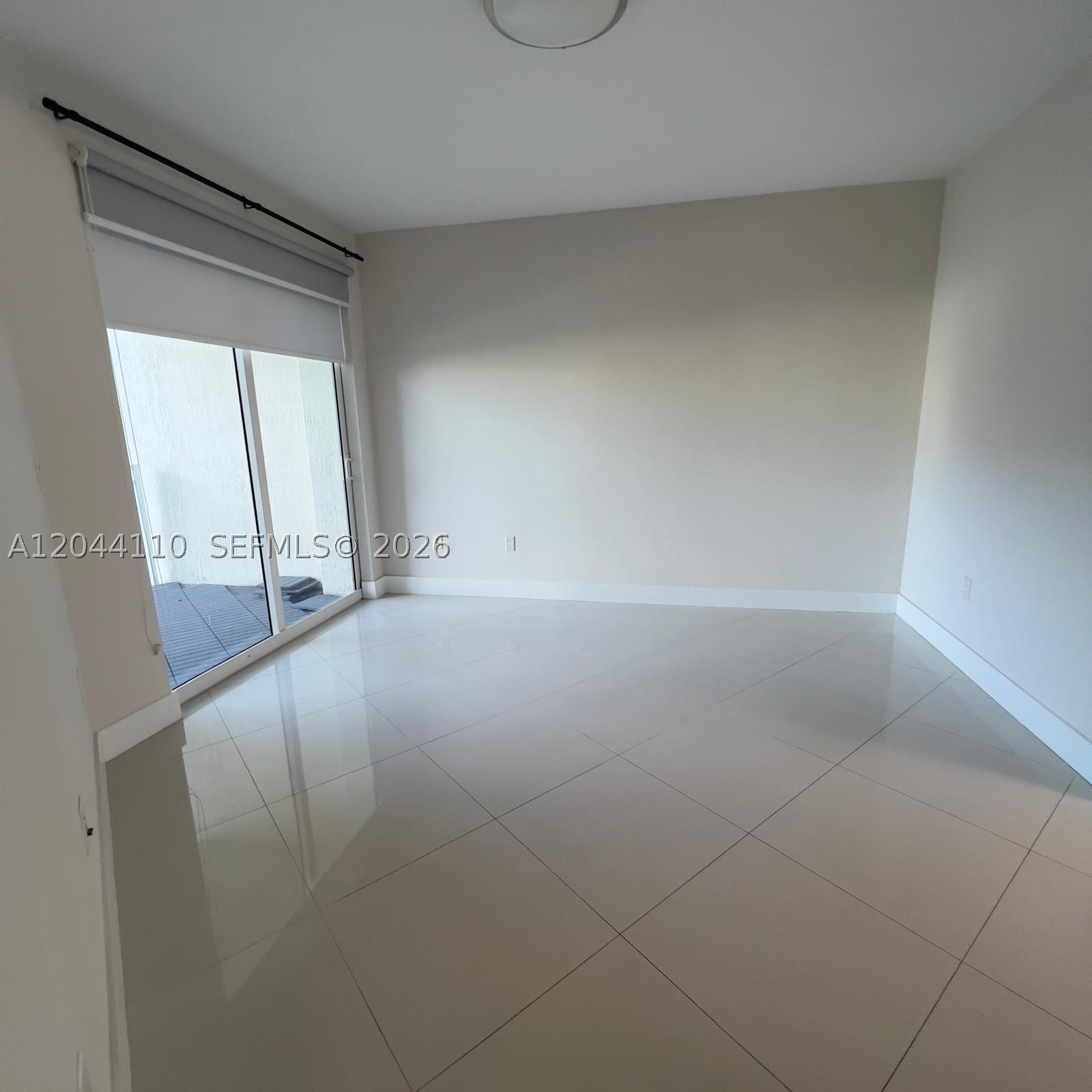 CONDO No. 5 - Residential Lease