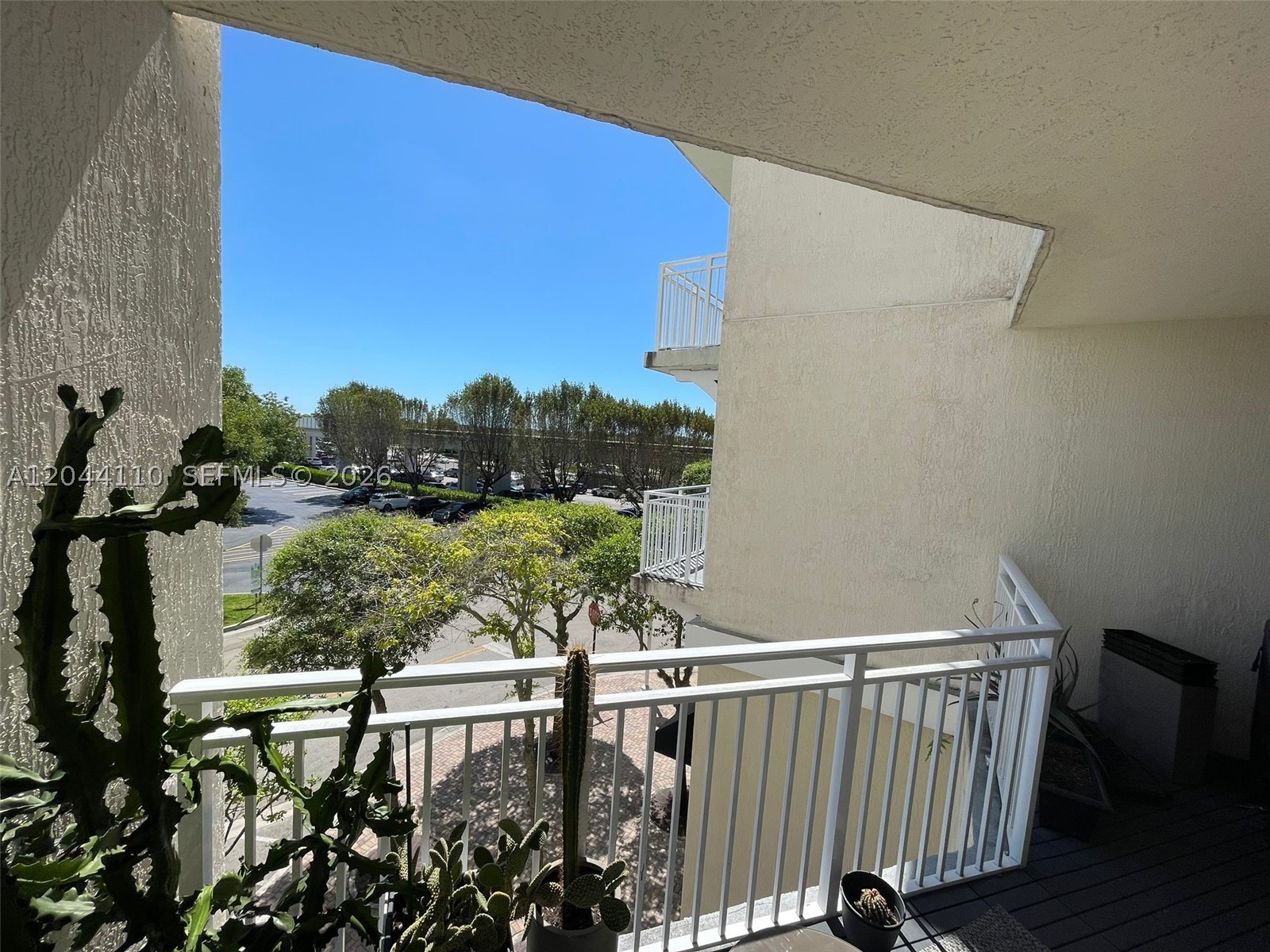 CONDO No. 5 - Residential Lease