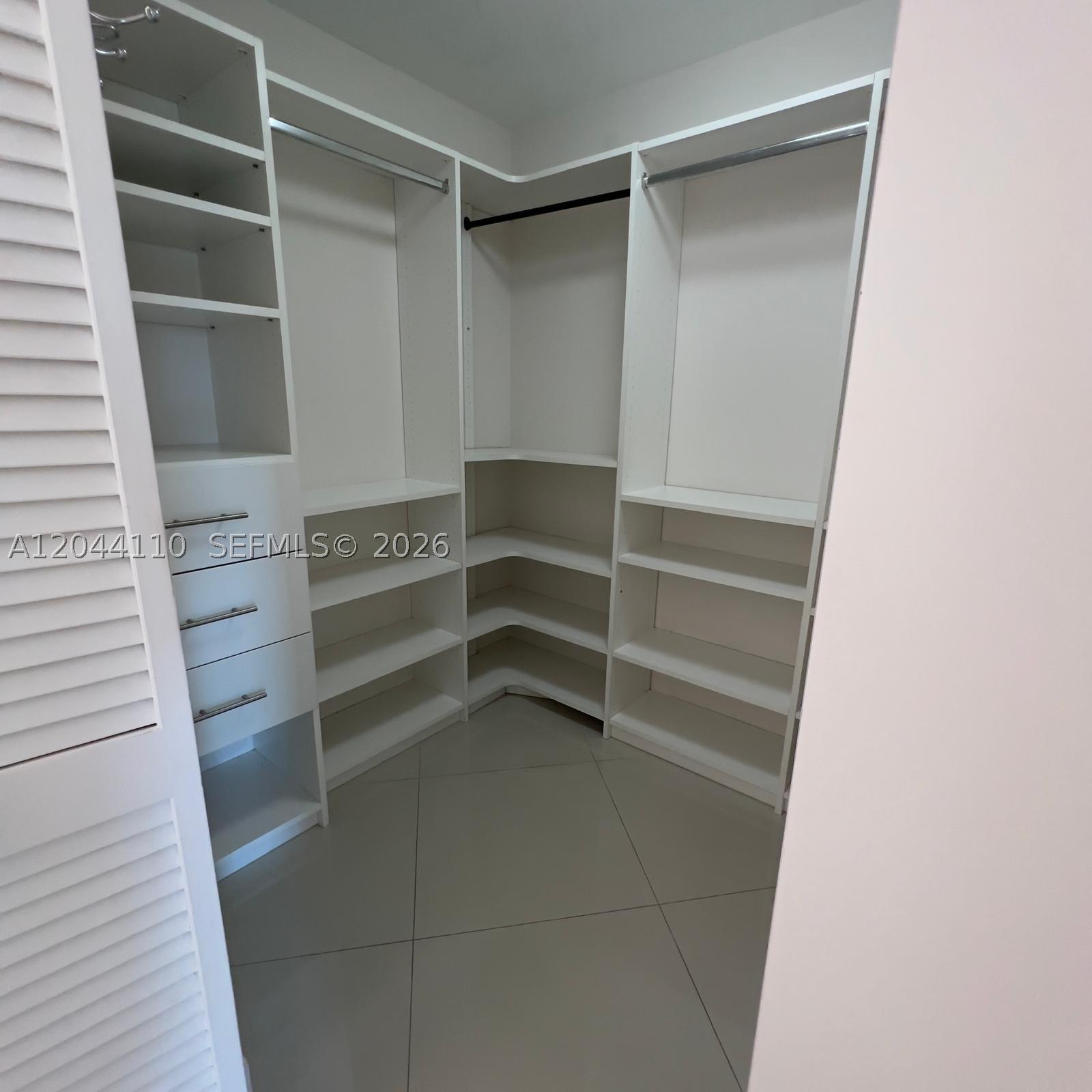 CONDO No. 5 - Residential Lease