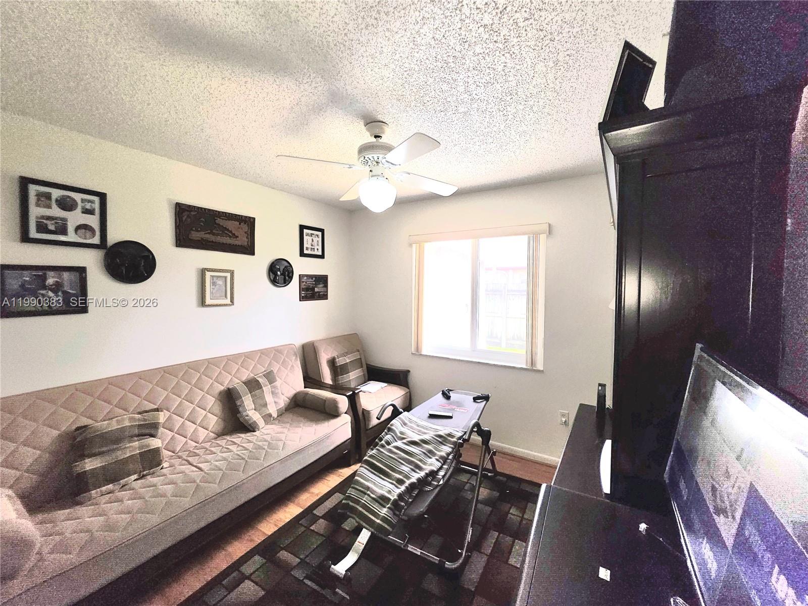 LESLIE PATIO HOMES SEC 4 - Residential