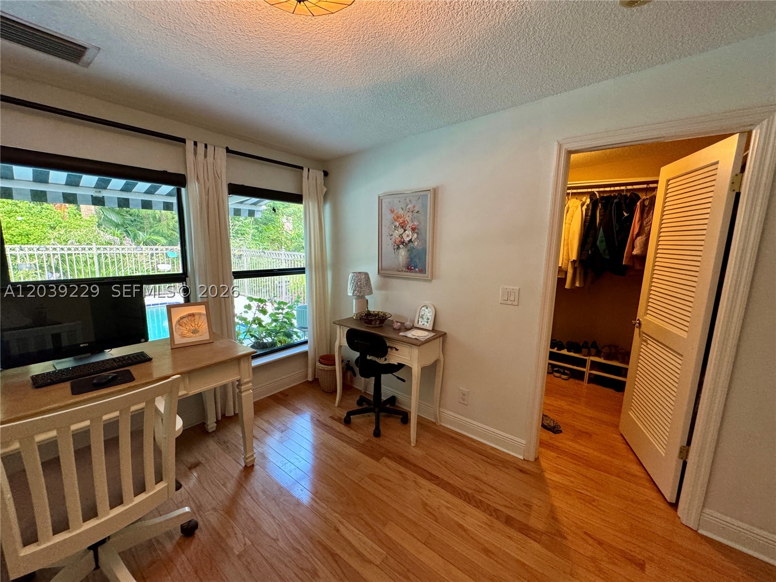 PINES OF WELLINGTON - Residential