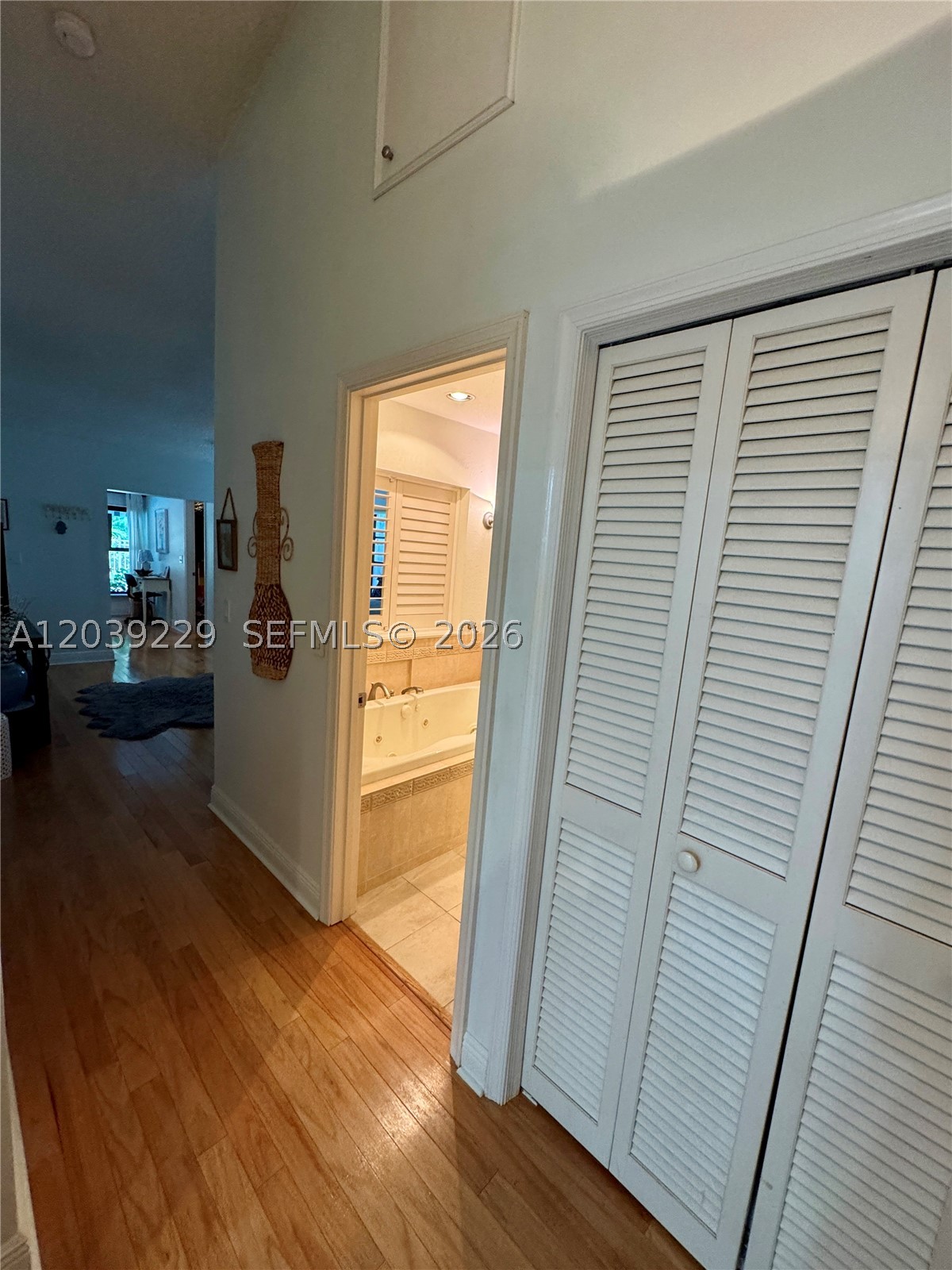 PINES OF WELLINGTON - Residential