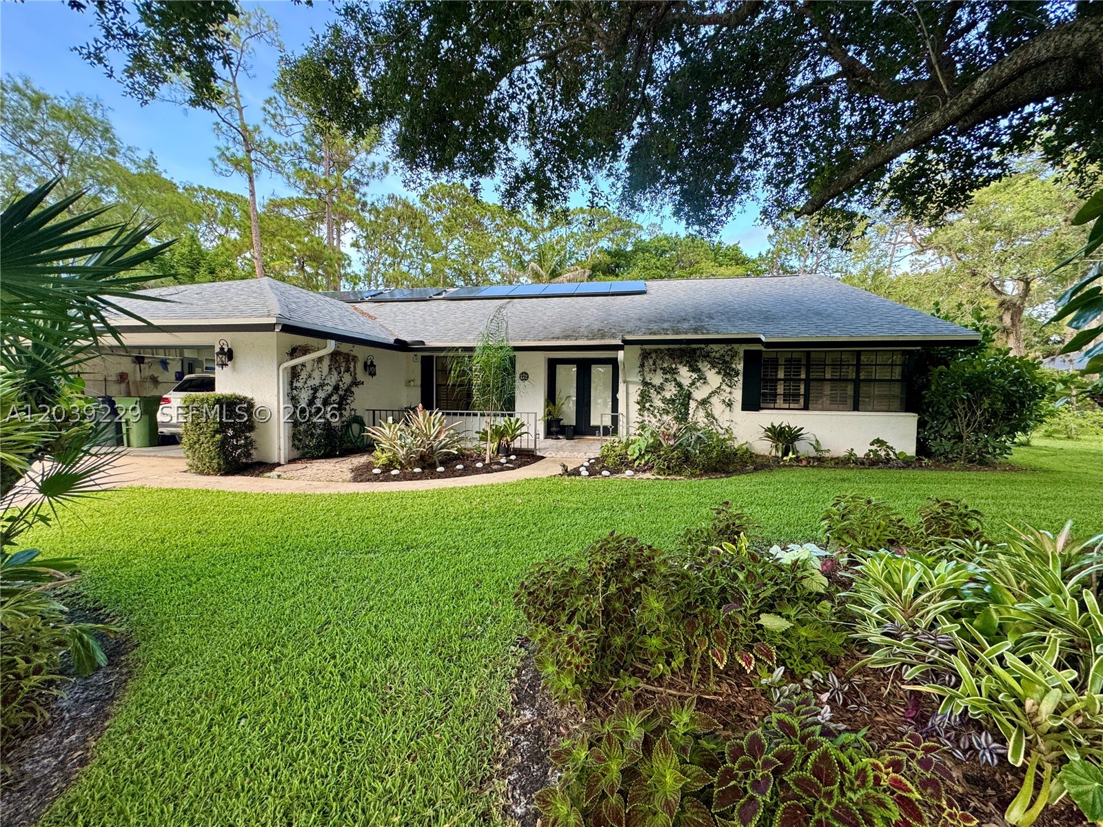 PINES OF WELLINGTON - Residential