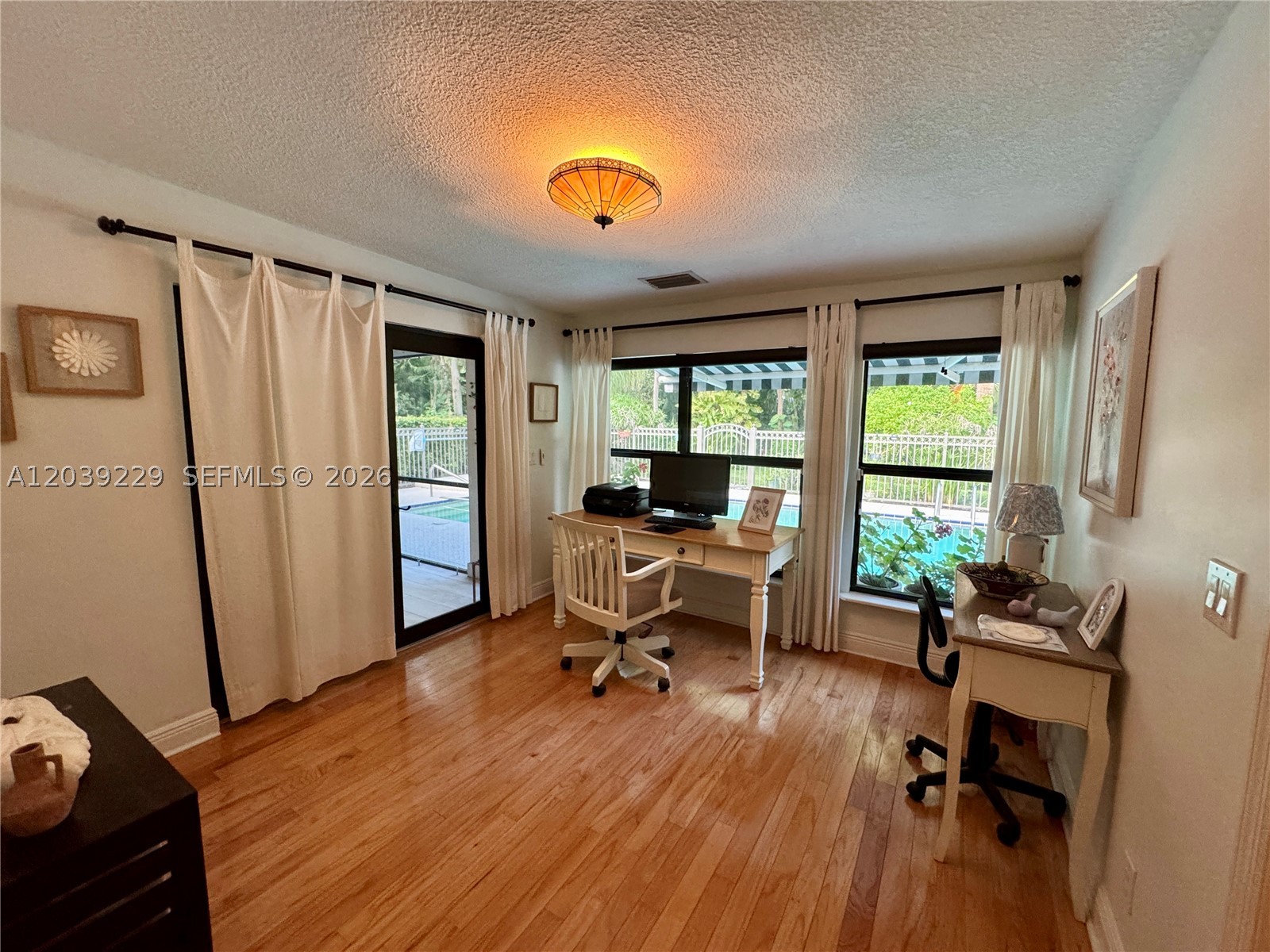 PINES OF WELLINGTON - Residential