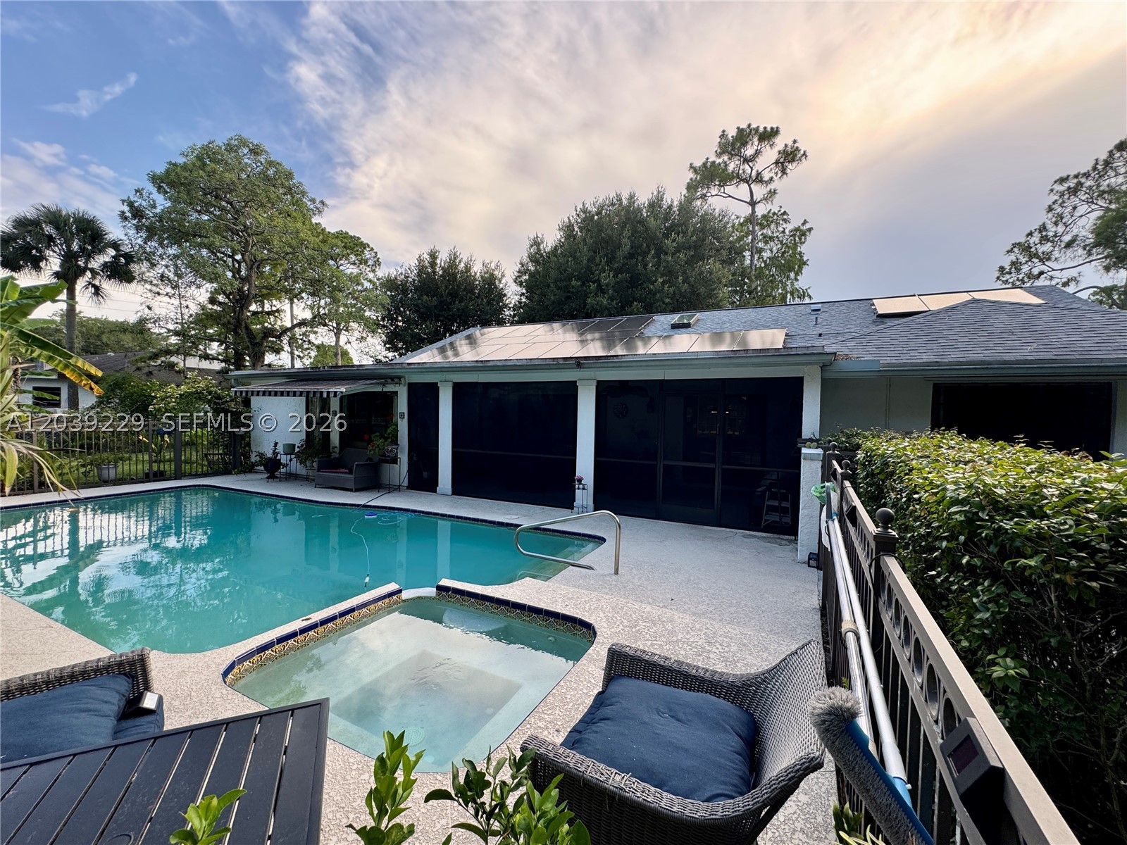 PINES OF WELLINGTON - Residential
