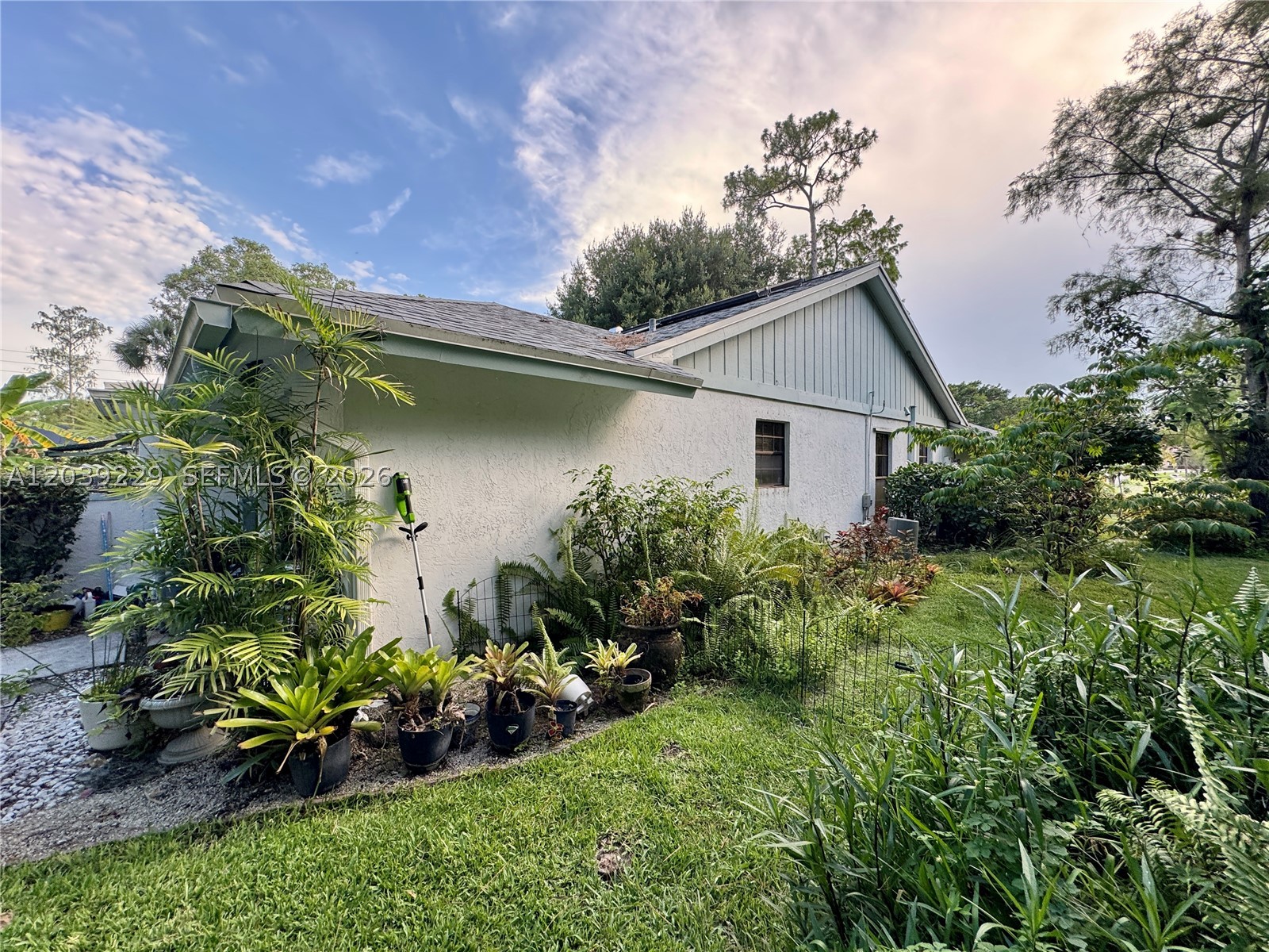 PINES OF WELLINGTON - Residential