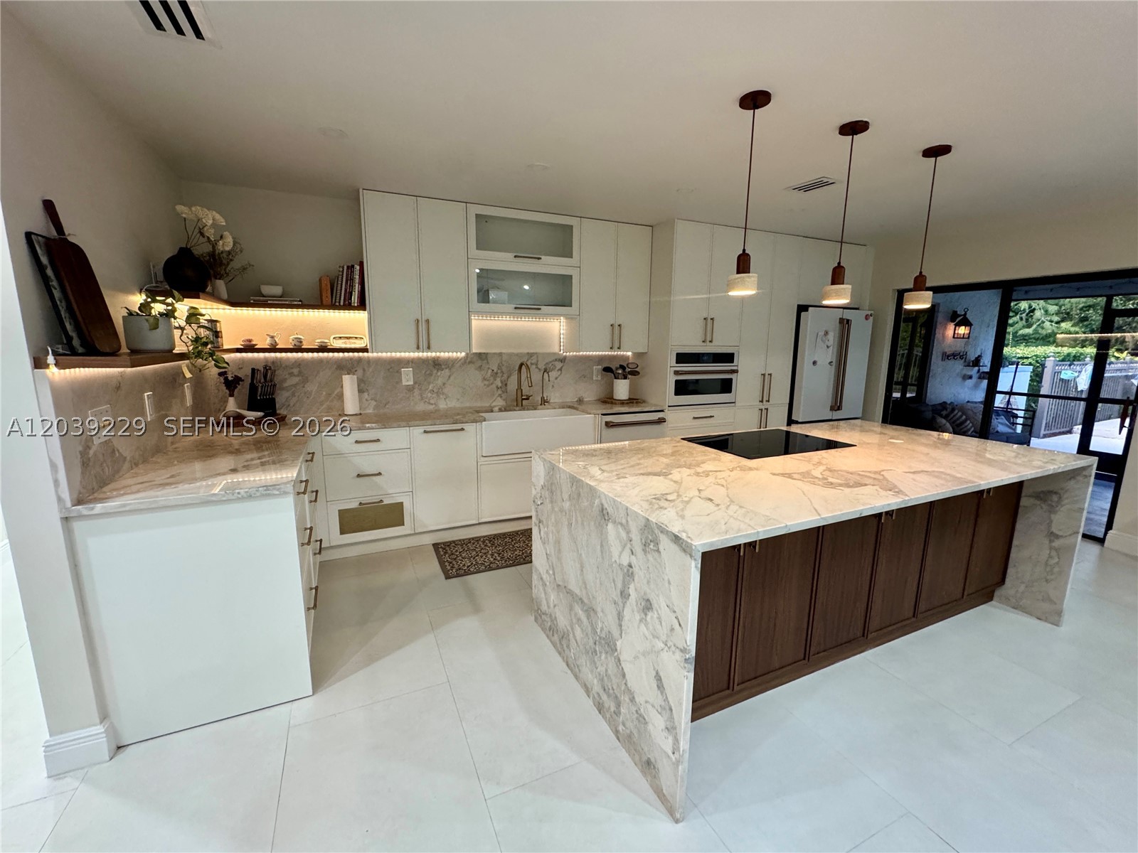 PINES OF WELLINGTON - Residential