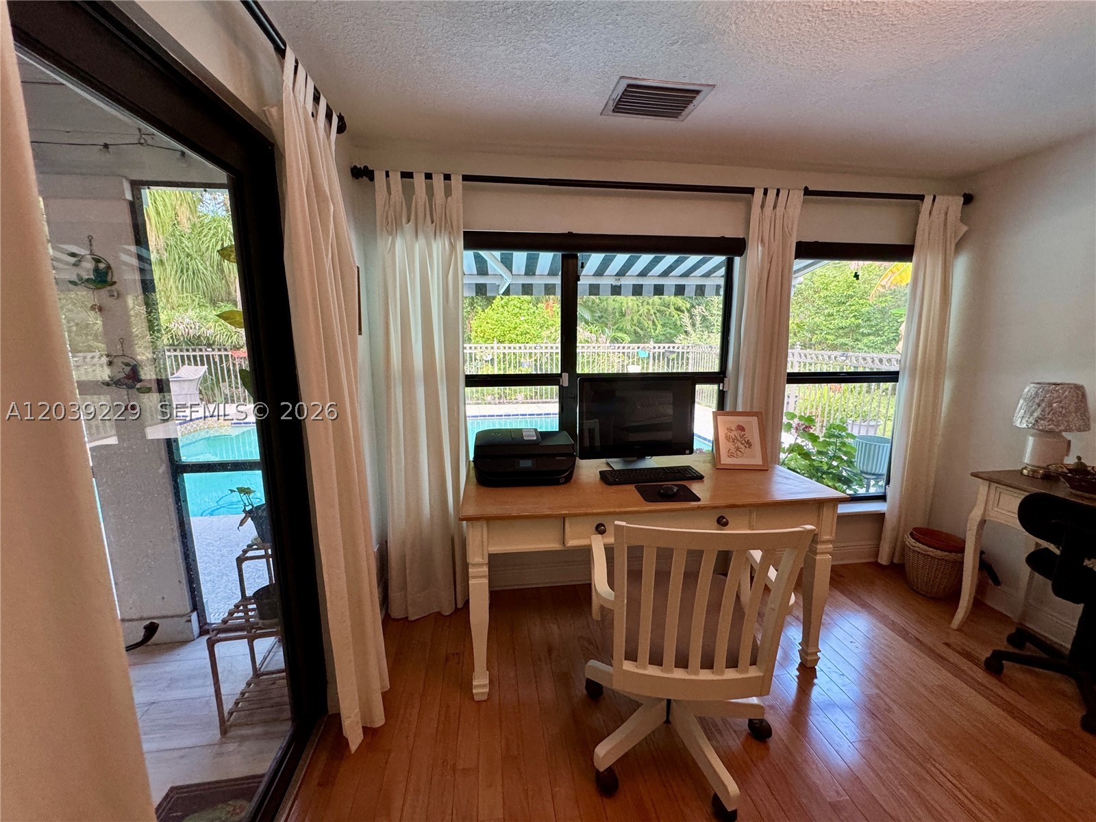 PINES OF WELLINGTON - Residential