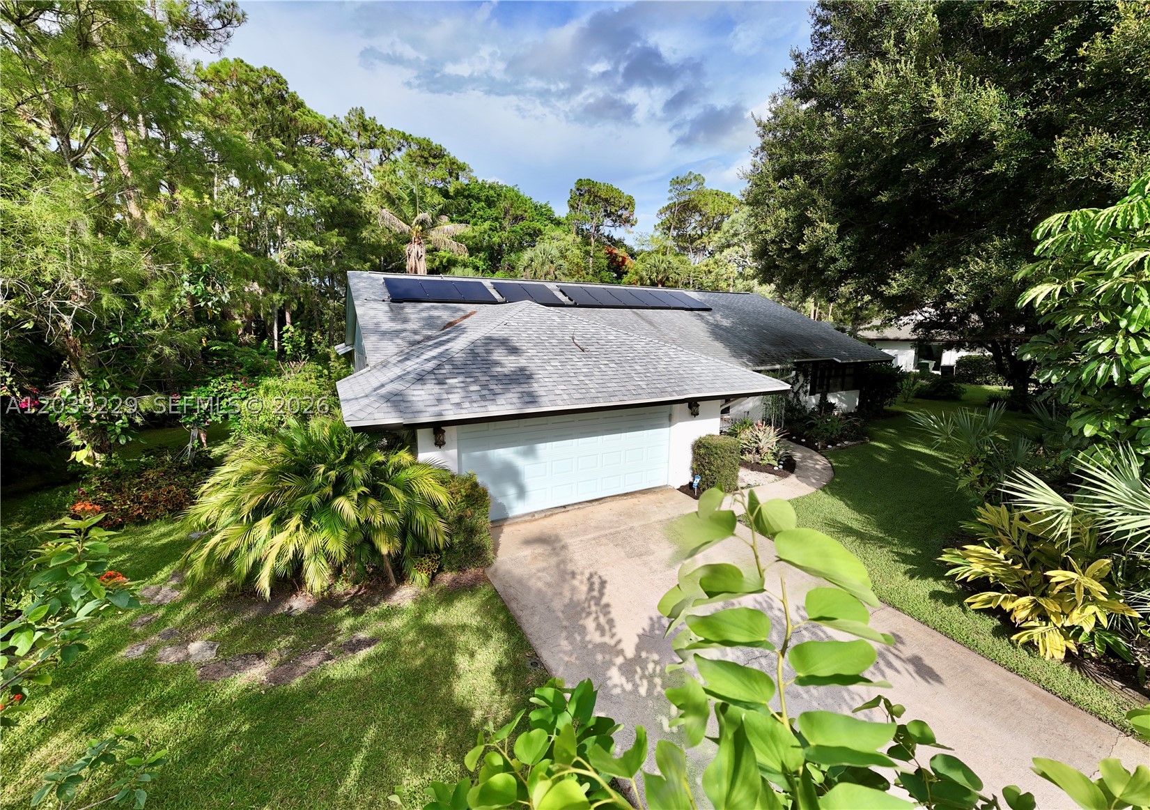 PINES OF WELLINGTON - Residential