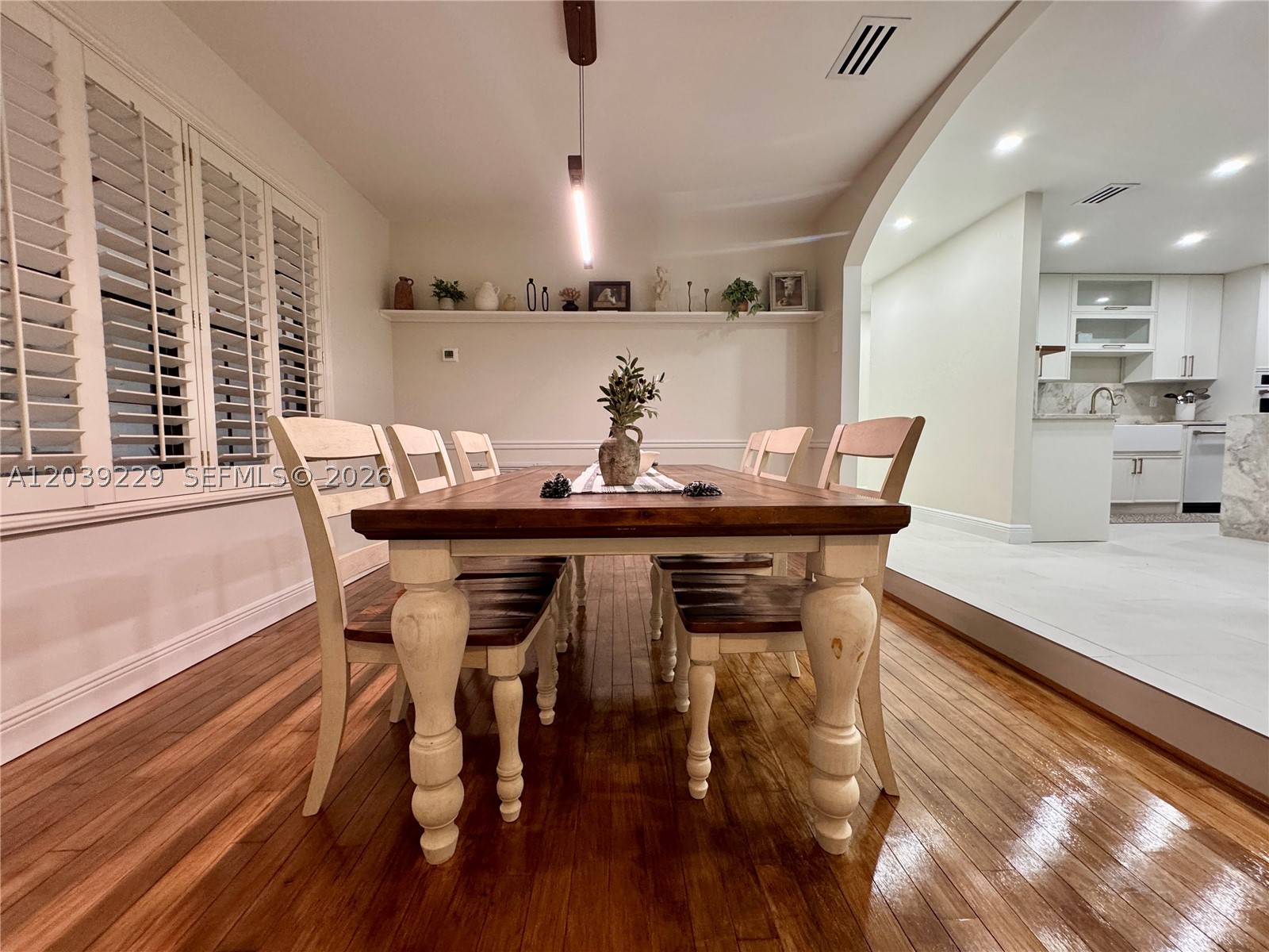 PINES OF WELLINGTON - Residential