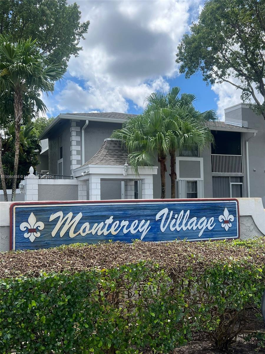 don't miss this opportunity for investment or living !!! beautiful 2/2 huge floor plan, breakfast area , washer and dryer inside unit , gated community, close to expressway, malls and school zone