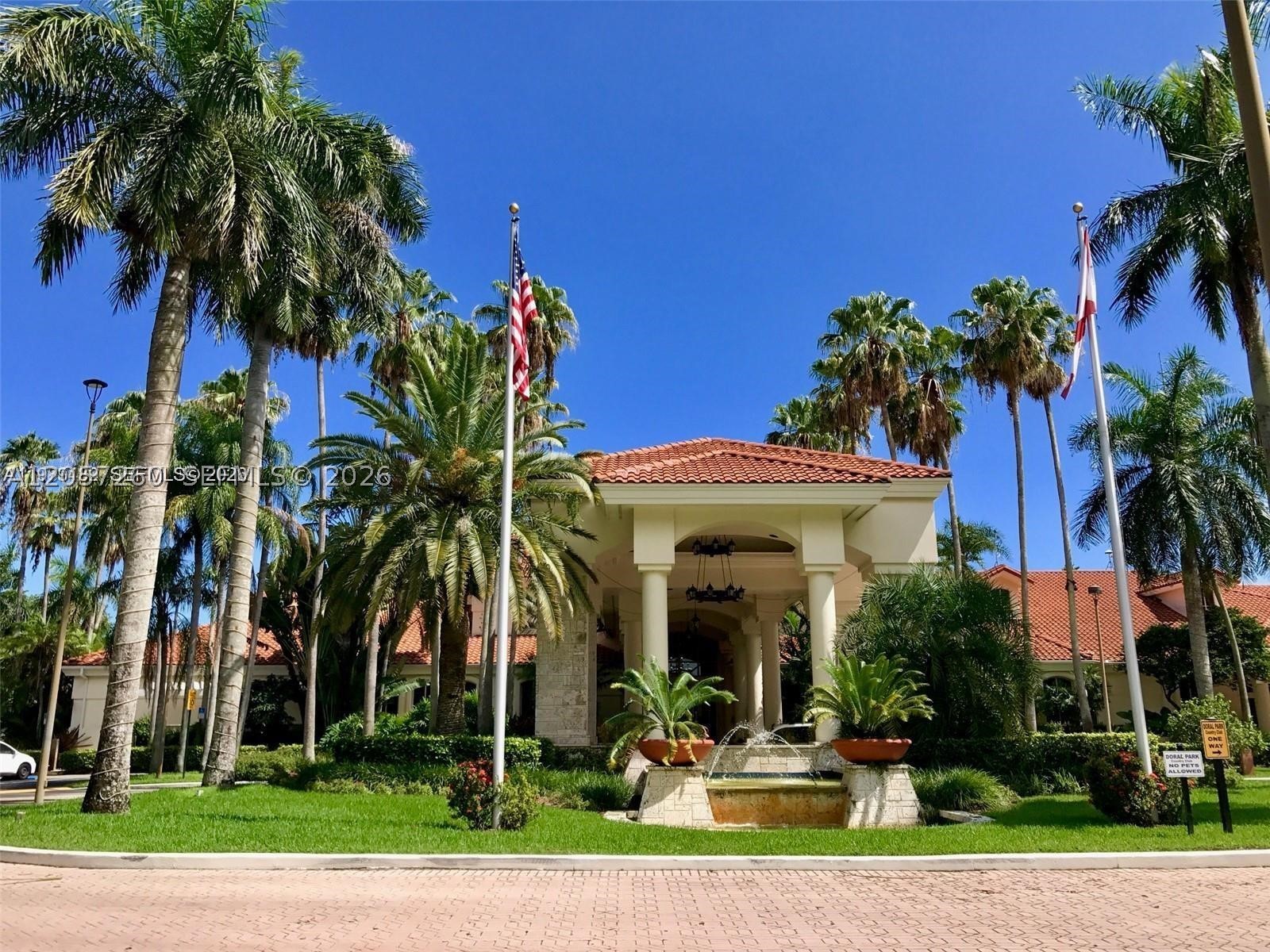 PATIO HOMES OF DORAL PINE - Residential