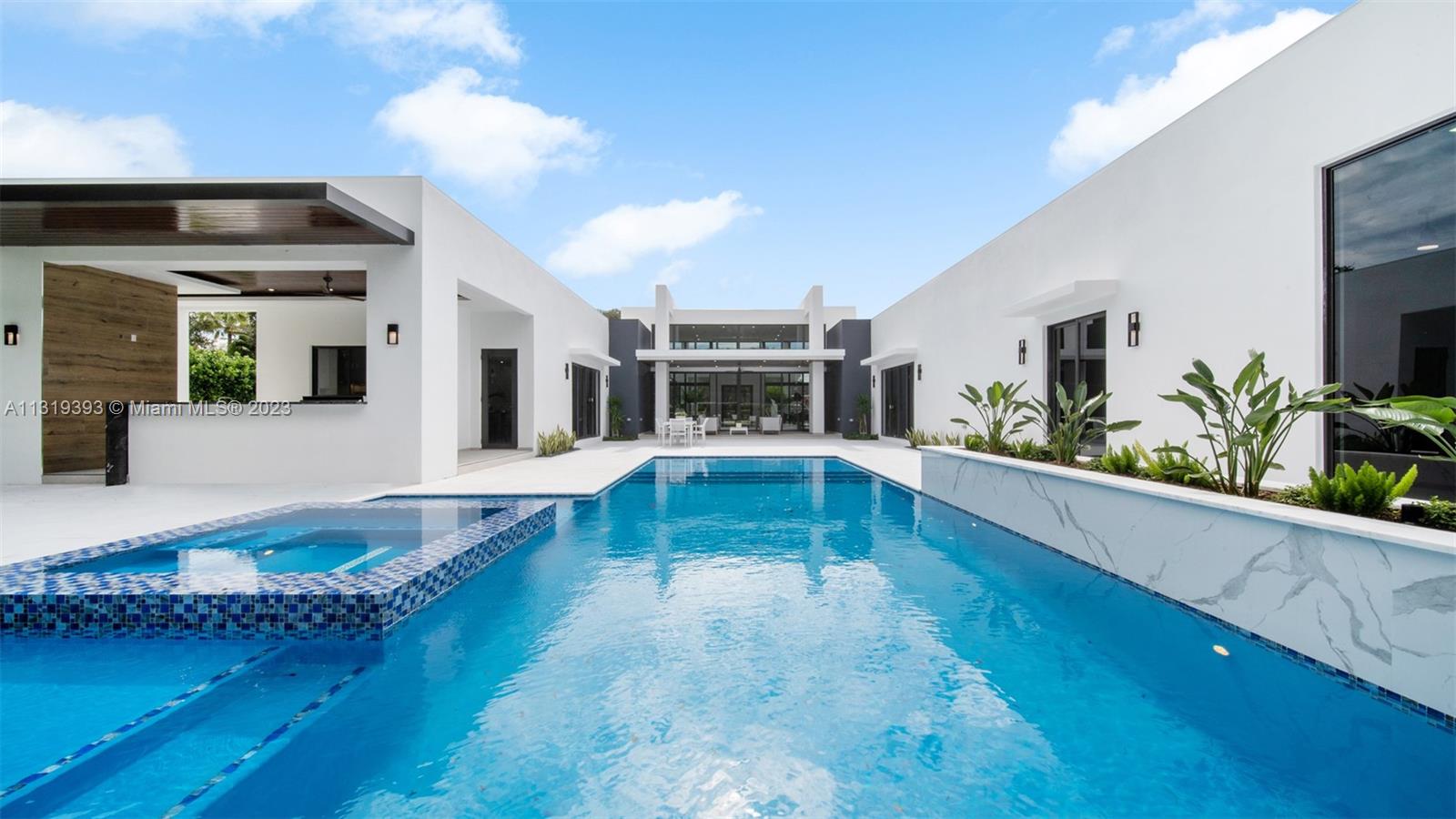 GLADEWIND ESTATES - Residential