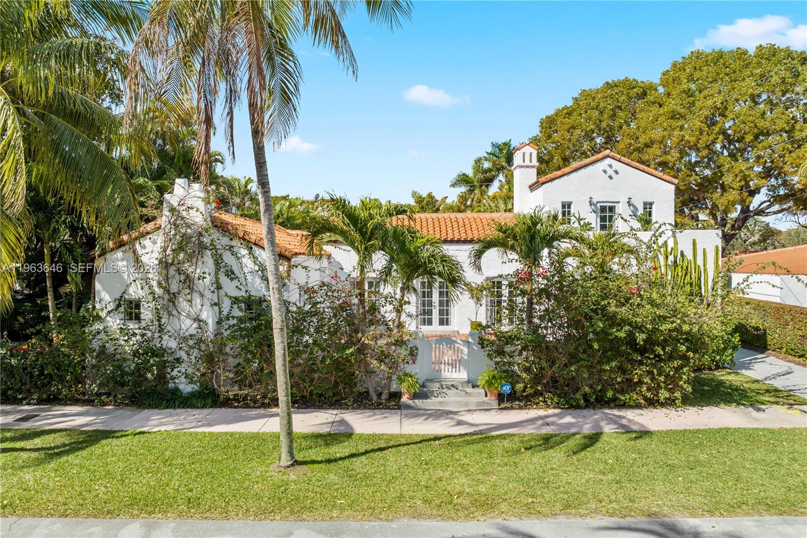 CORAL GABLES RIVIERA SEC - Residential