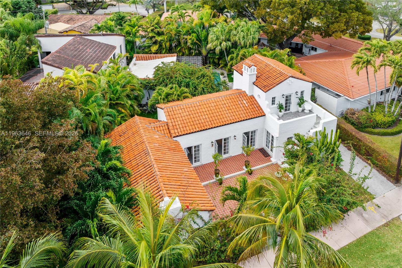CORAL GABLES RIVIERA SEC - Residential