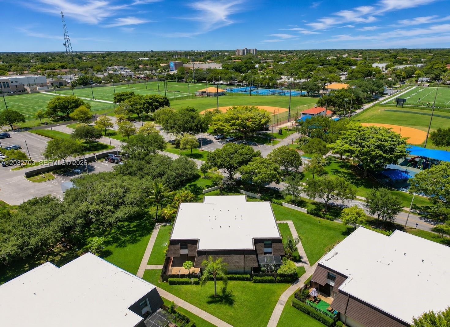 PARKSIDE - Residential