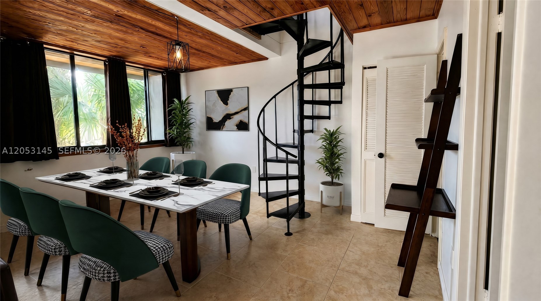 MIAMI LAKES WINDMILL GATE - Residential