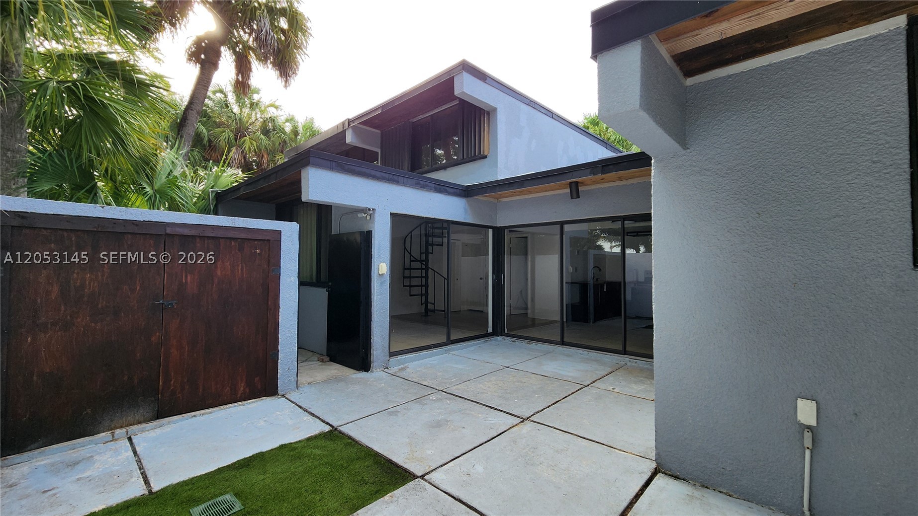 MIAMI LAKES WINDMILL GATE - Residential
