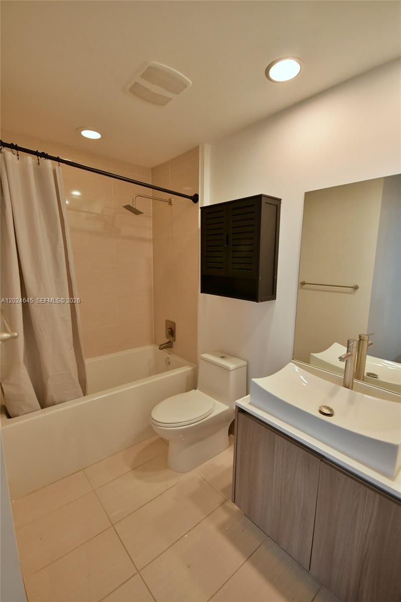 CASSA BRICKELL CONDO - Residential Lease