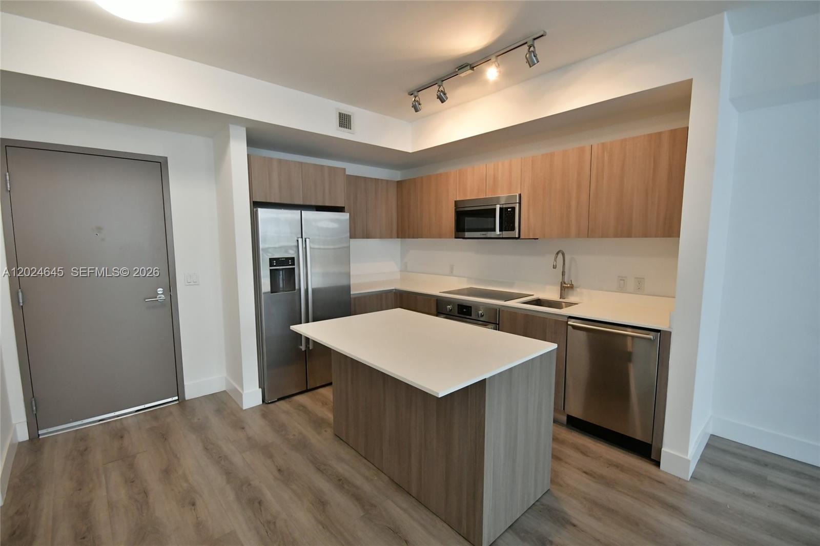 CASSA BRICKELL CONDO - Residential Lease
