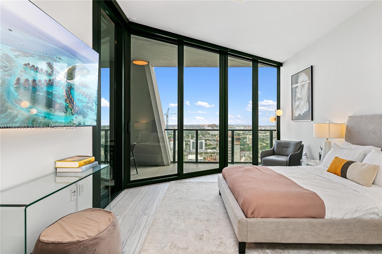 ONE THOUSAND MUSEUM CONDO - Residential