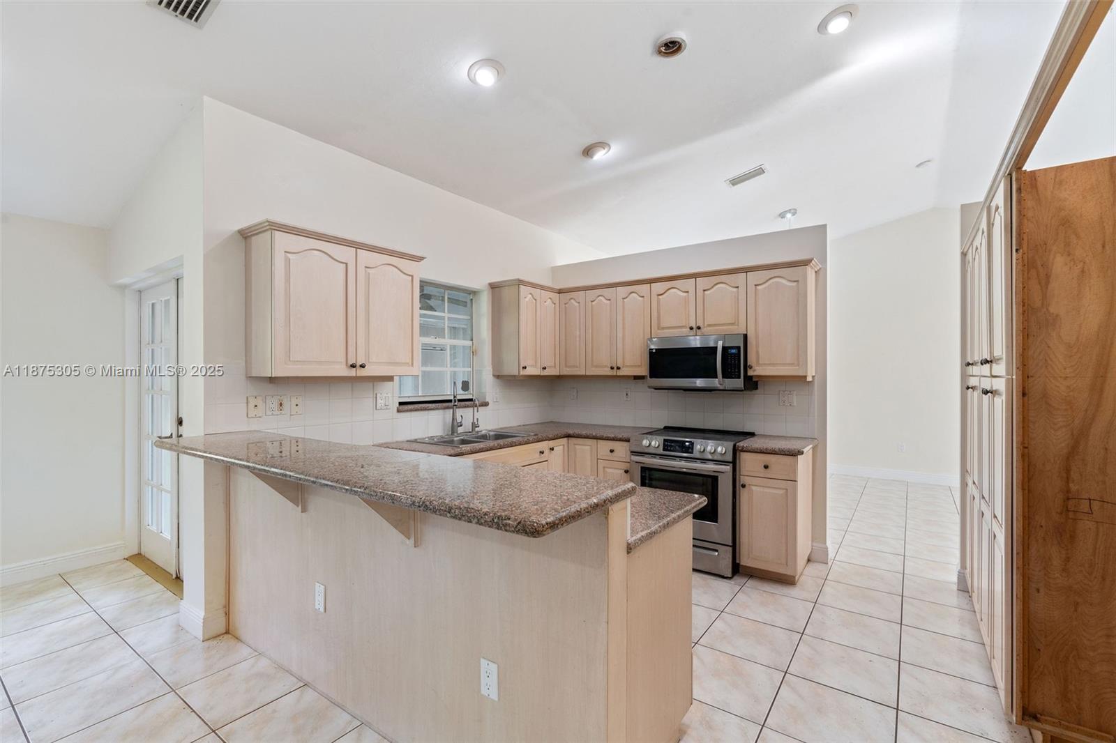 Redlands - Residential