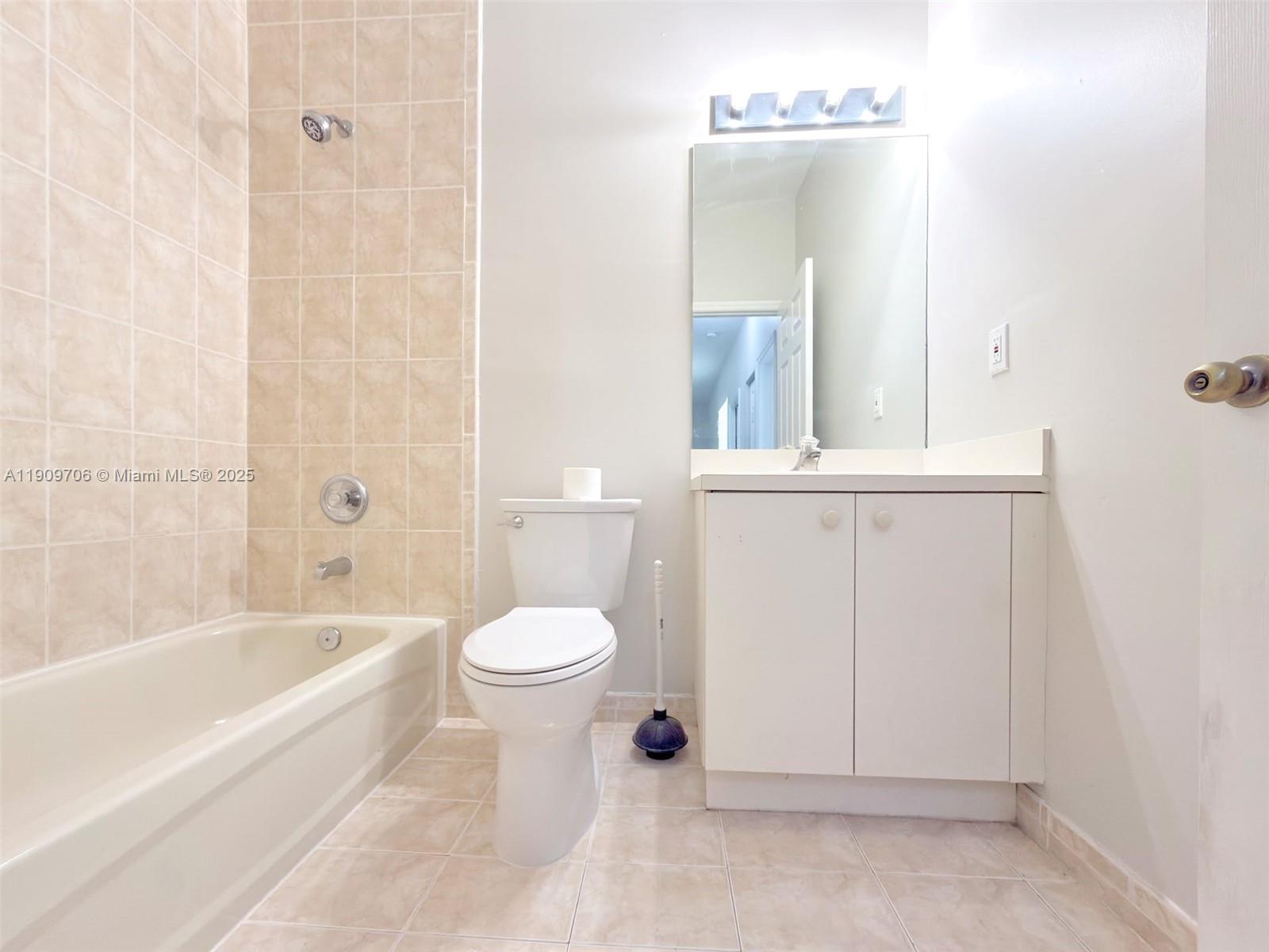 CARIBBEAN ISLES VILLAS CO - Residential
