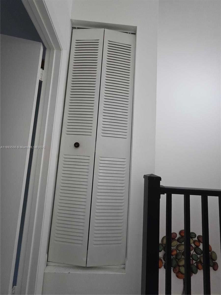 GARDENS AT KENDALE LAKES - Residential