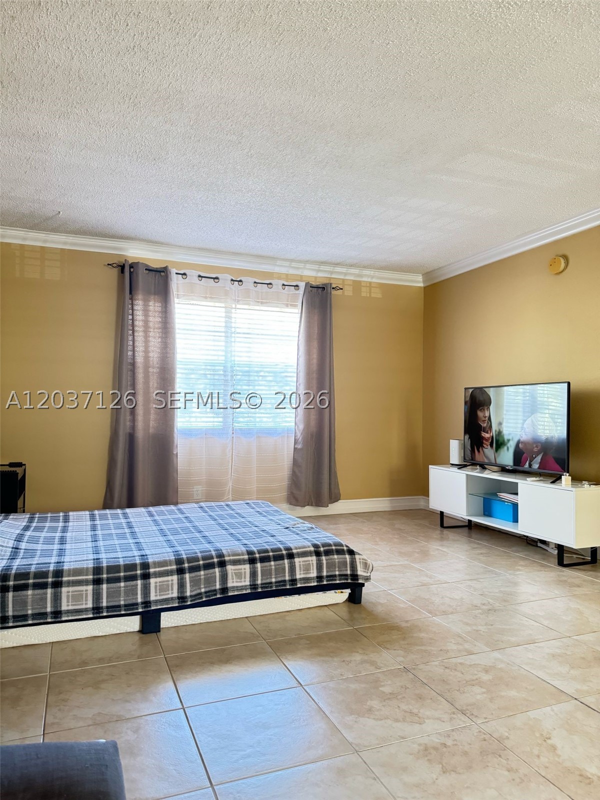 MOFFETT PLACE CONDO - Residential Lease