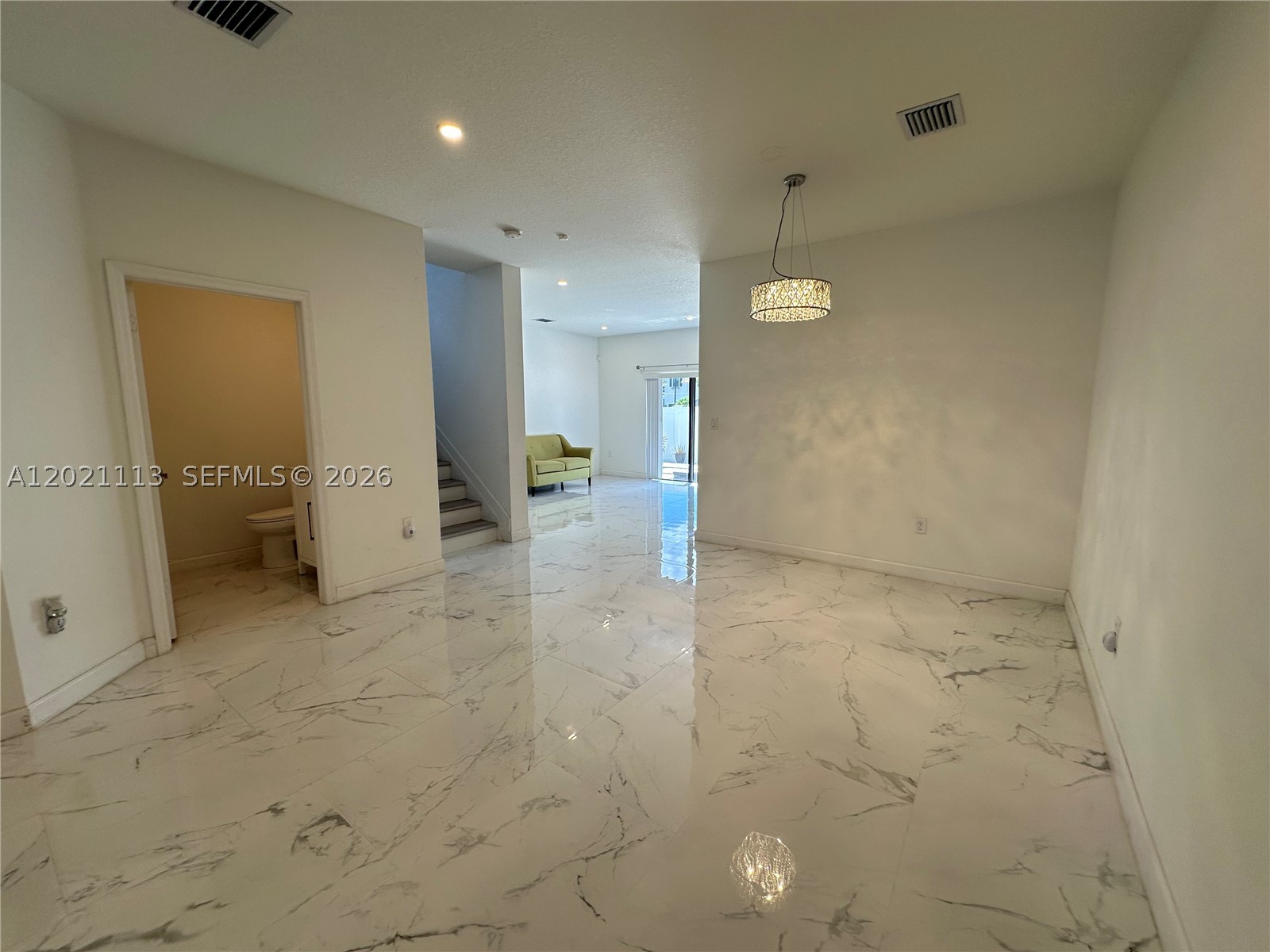 VISTA LAGO - Residential