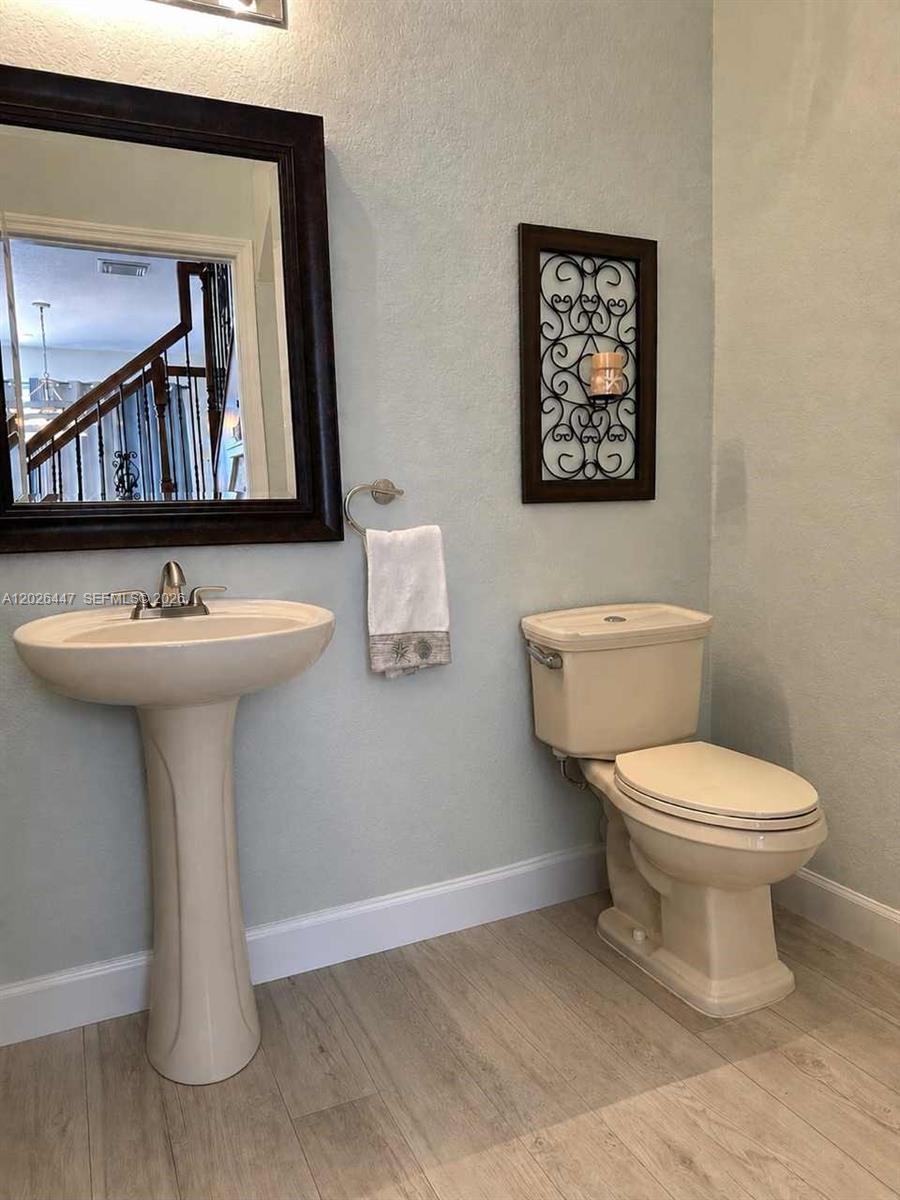 KENDALL BREEZE SOUTH - Residential