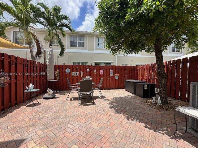 KENDALL BREEZE SOUTH - Residential